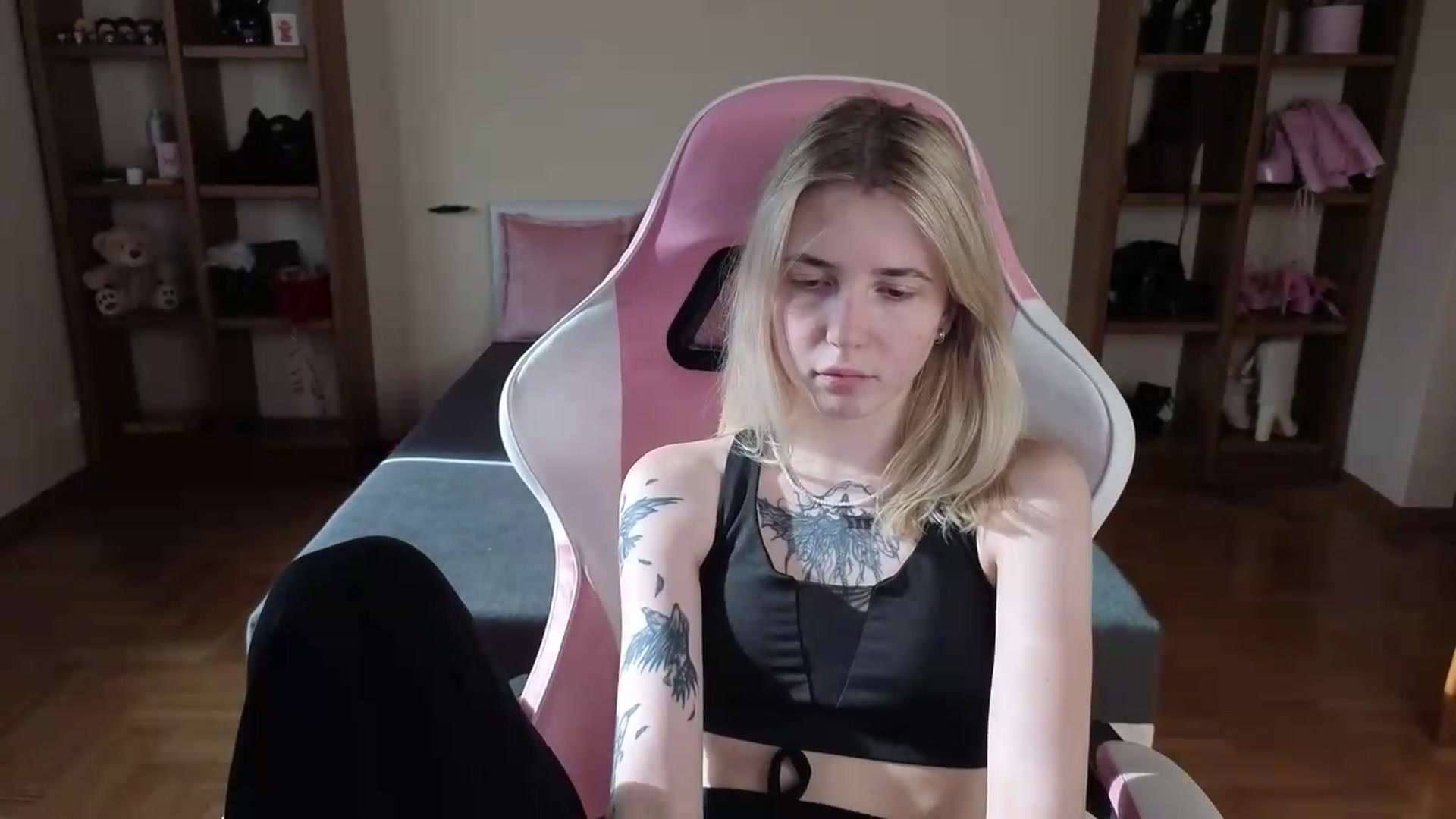 Gallery image thumbnail from Serphelia's myfreecams stream on, 07/23/2026, 16:06 image 9 of 20
