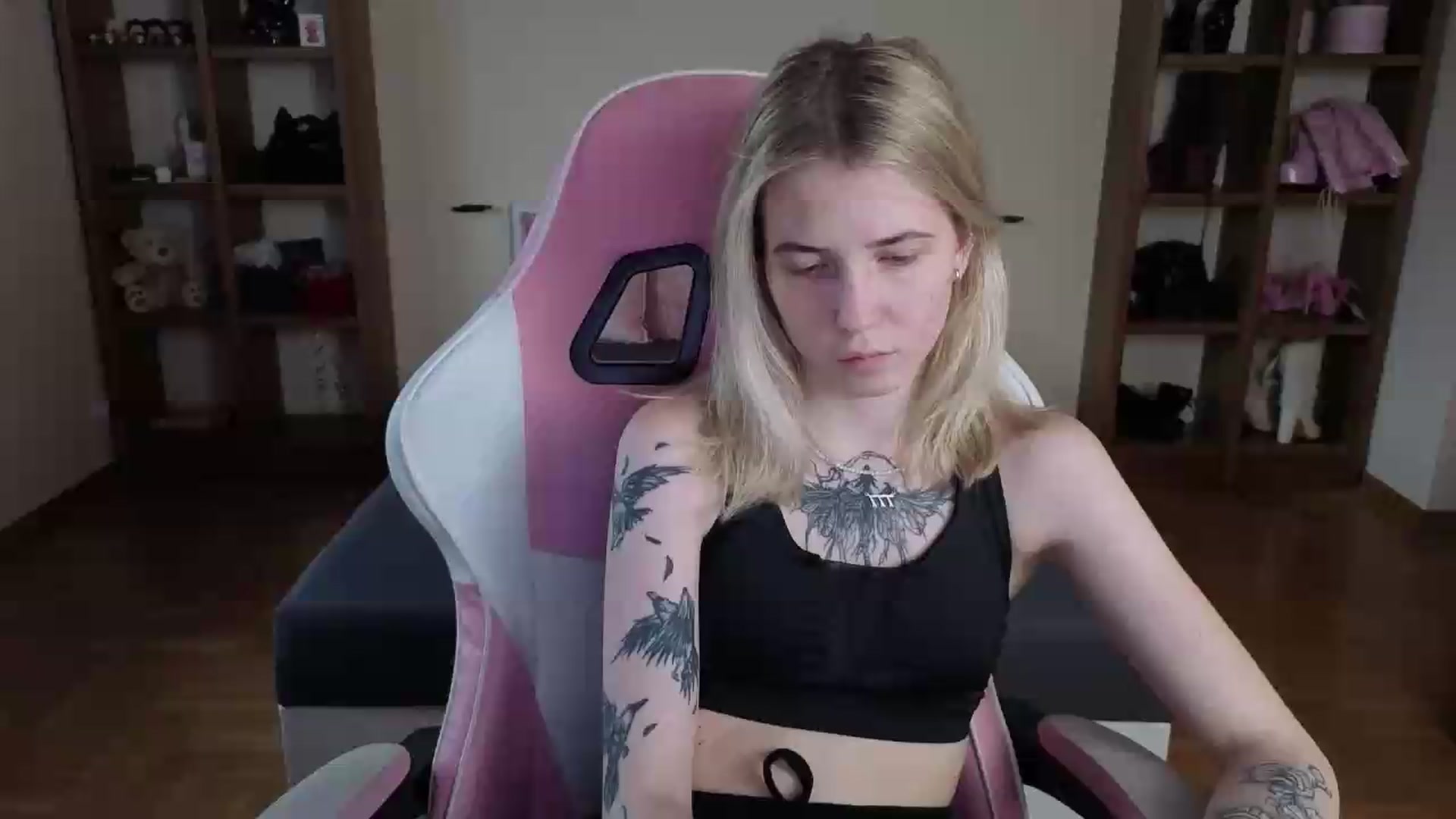 Gallery image thumbnail from Serphelia's myfreecams stream on, 07/23/2026, 16:06 image 1 of 20