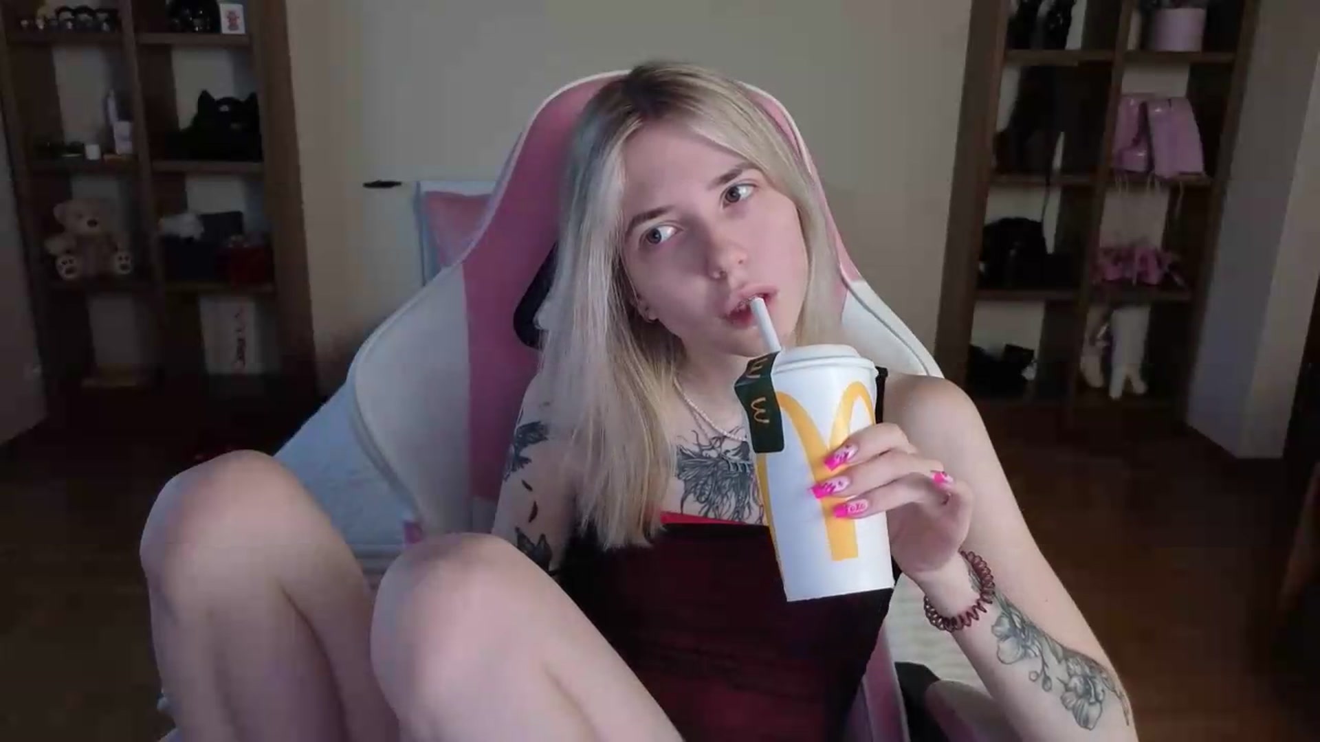 Gallery image thumbnail from Serphelia's myfreecams stream on, 07/26/2026, 09:19 image 16 of 20