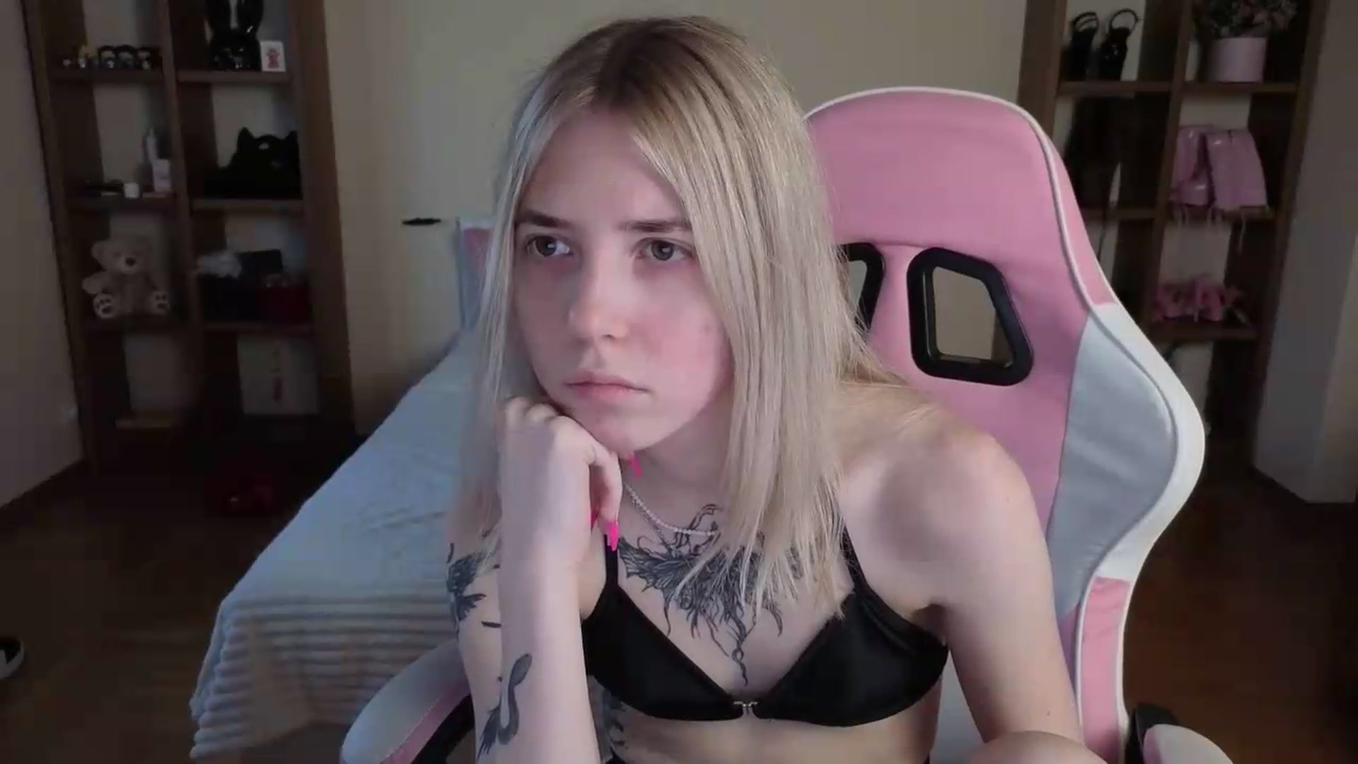 Gallery image thumbnail from Serphelia's myfreecams stream on, 07/26/2026, 10:06 image 6 of 20