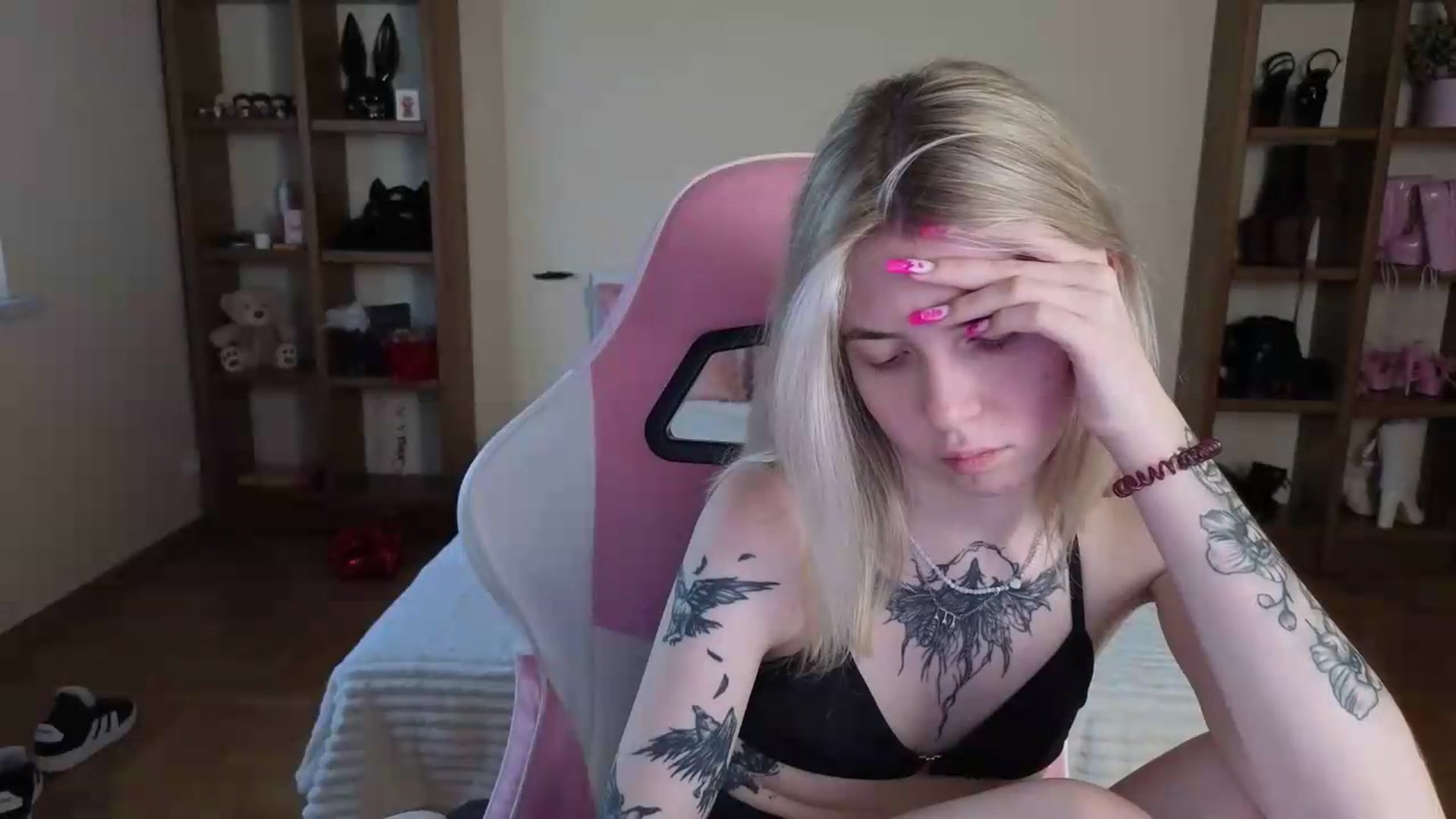 Gallery image thumbnail from Serphelia's myfreecams stream on, 07/26/2026, 11:56 image 18 of 20