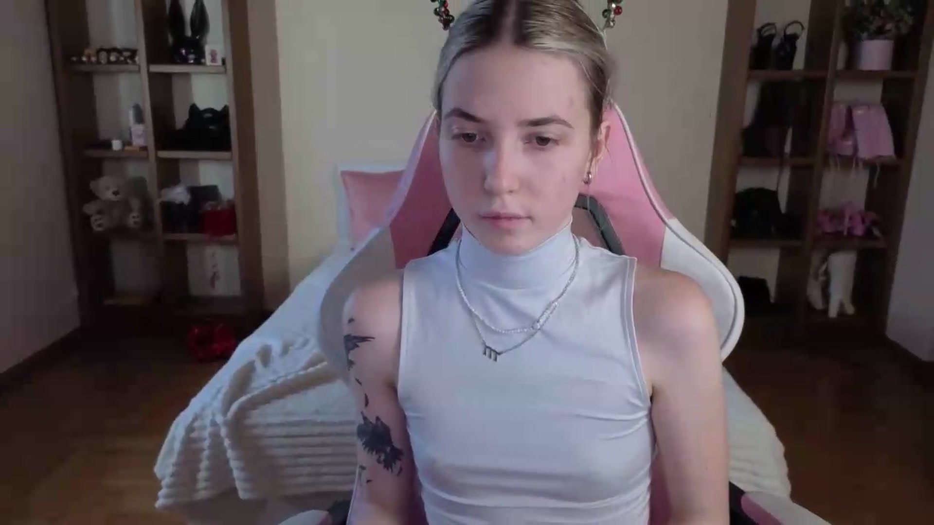 Gallery image thumbnail from Serphelia's myfreecams stream on, 07/28/2026, 13:44 image 17 of 20