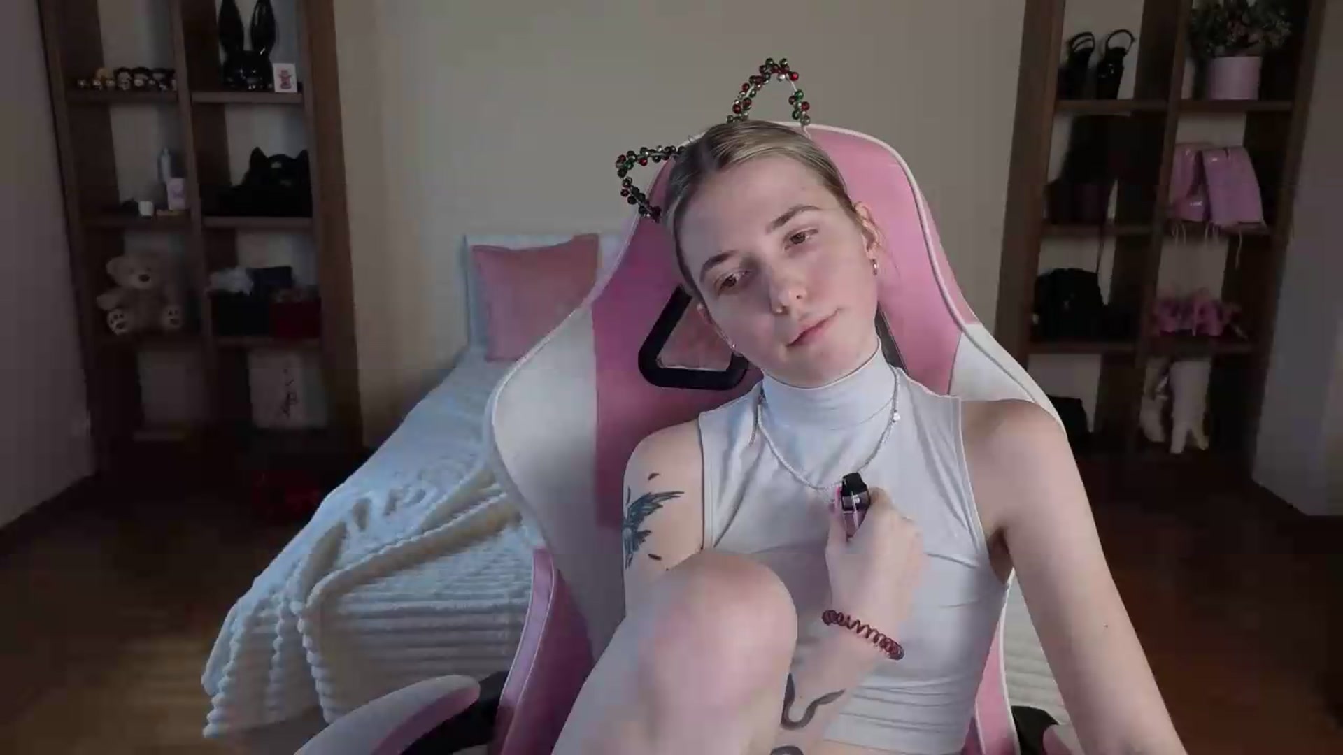 Gallery image thumbnail from Serphelia's myfreecams stream on, 07/28/2026, 13:44 image 10 of 20