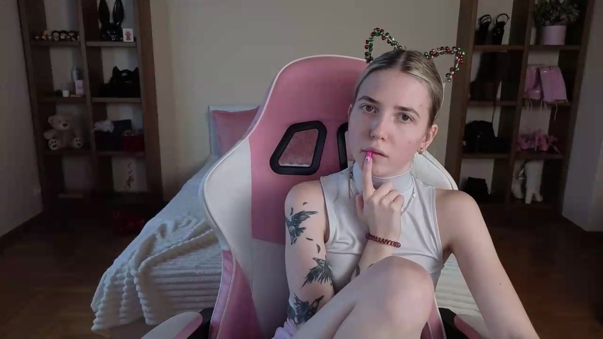 Gallery image thumbnail from Serphelia's myfreecams stream on, 07/28/2026, 13:44 image 11 of 20