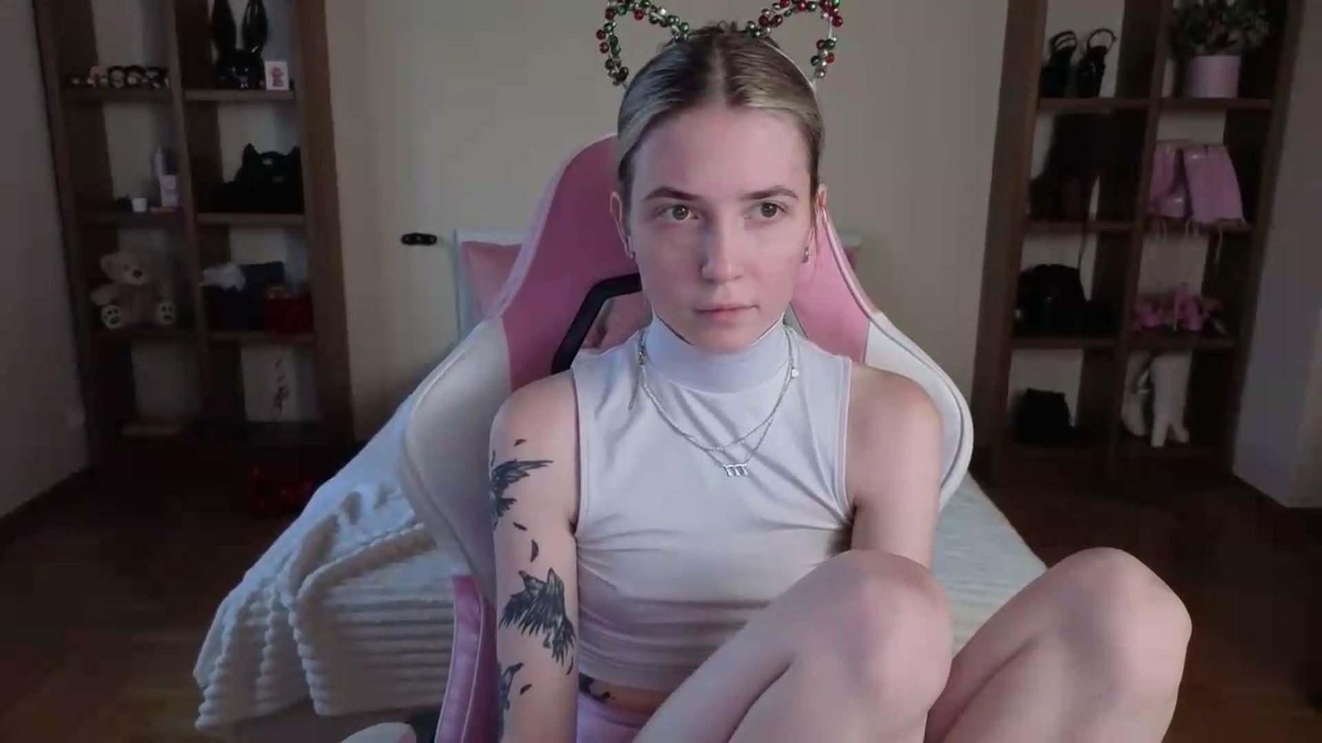 Gallery image thumbnail from Serphelia's myfreecams stream on, 07/28/2026, 13:44 image 7 of 20
