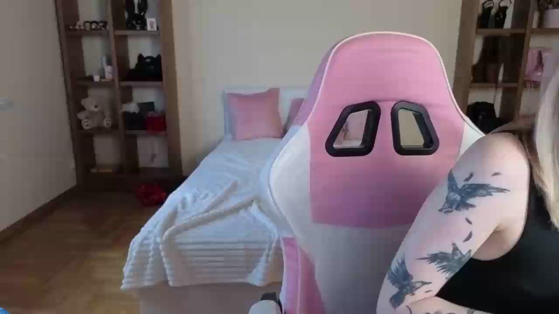 Gallery image thumbnail from Serphelia's myfreecams stream on, 07/29/2026, 12:28 image 1 of 20