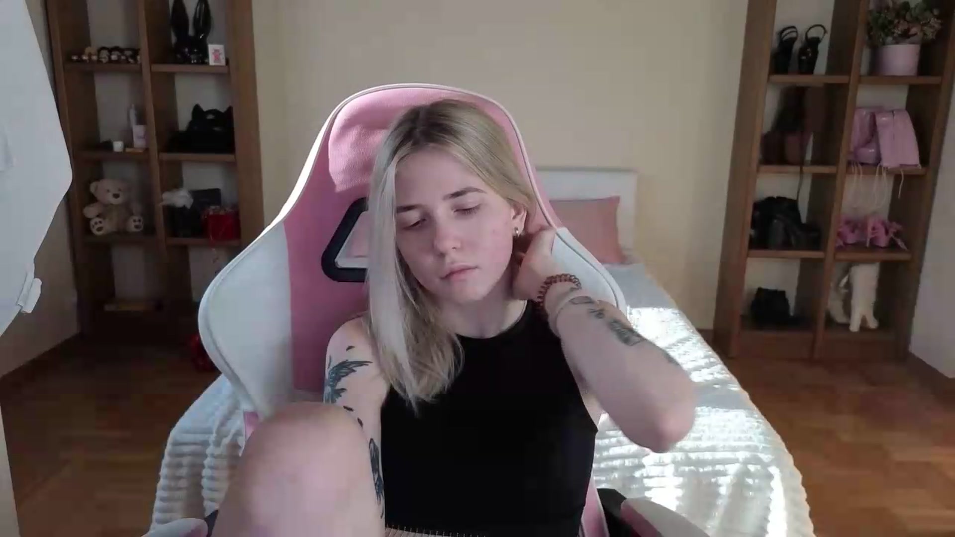 Gallery image thumbnail from Serphelia's myfreecams stream on, 07/29/2026, 18:07 image 12 of 20