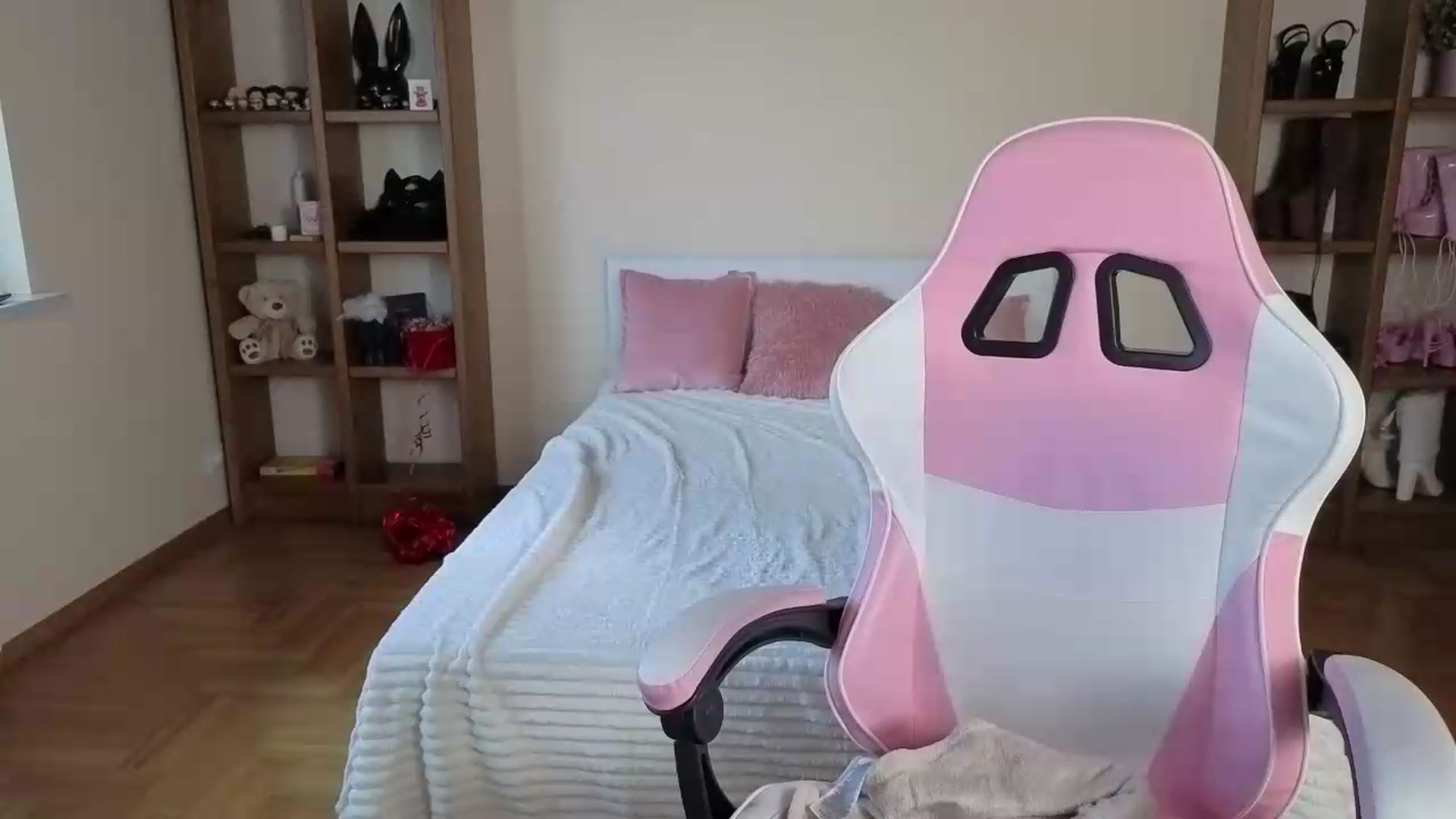 Gallery image thumbnail from Serphelia's myfreecams stream on, 08/01/2026, 10:59 image 18 of 20