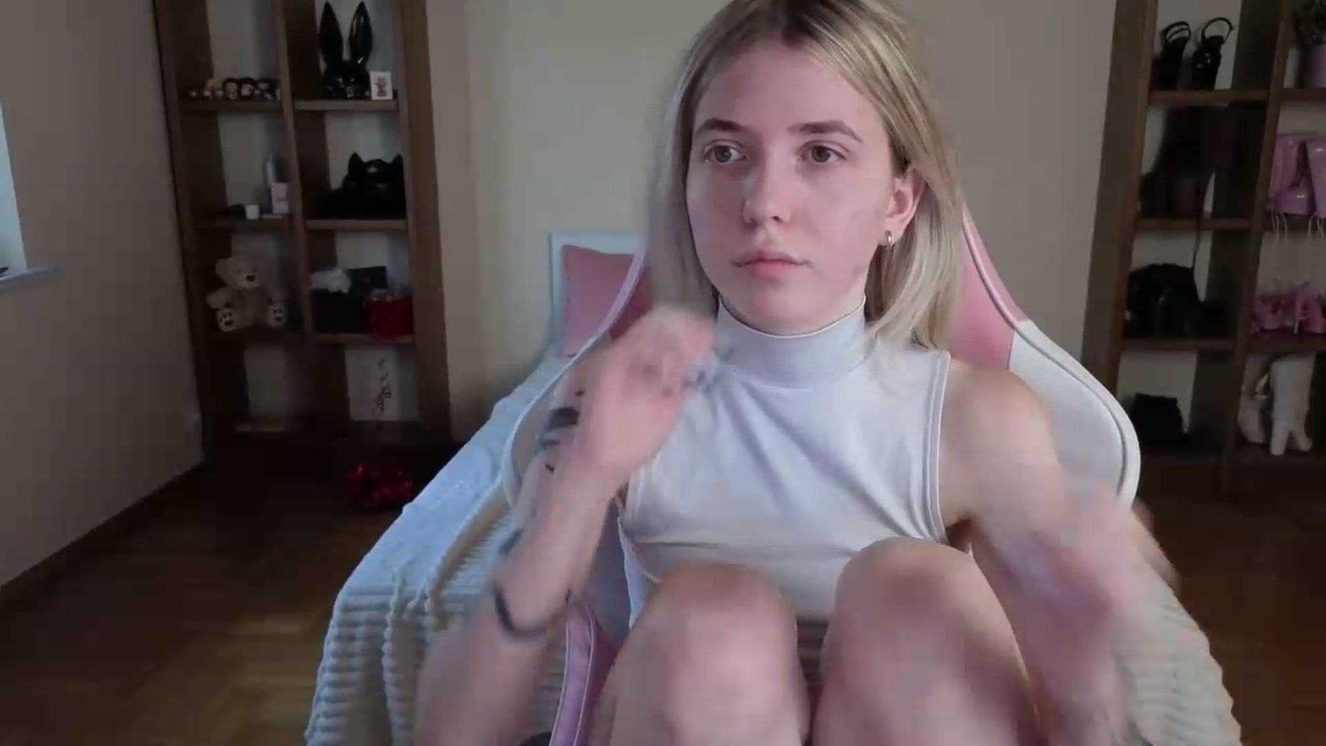 Gallery image thumbnail from Serphelia's myfreecams stream on, 08/01/2026, 11:36 image 6 of 20
