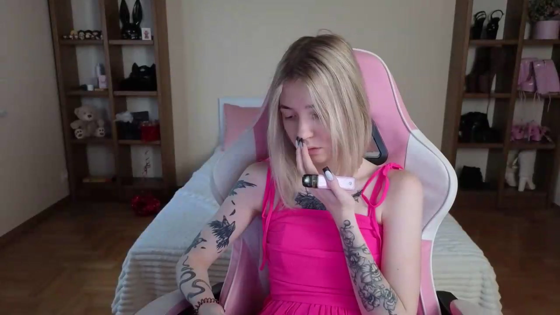Gallery image thumbnail from Serphelia's myfreecams stream on, 08/02/2026, 09:59 image 3 of 20