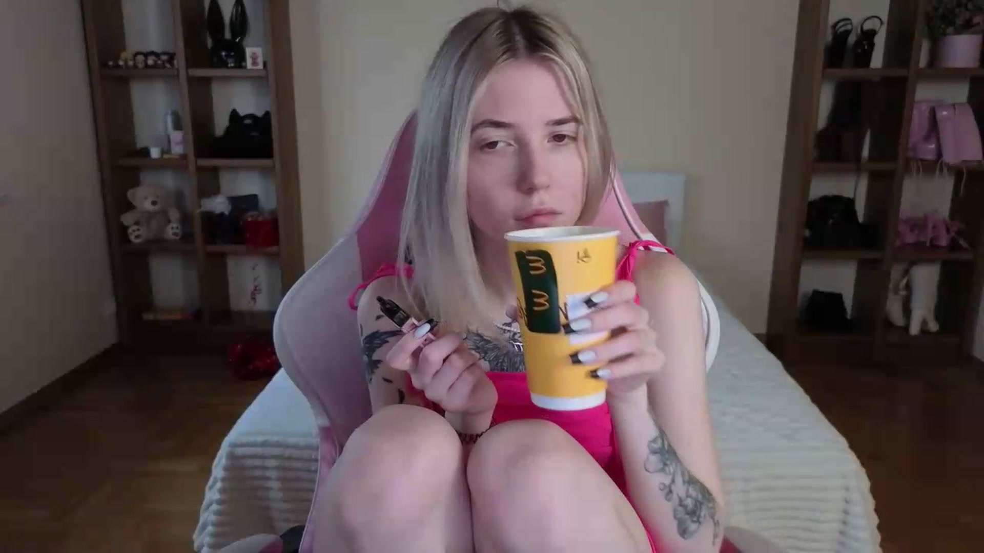 Gallery image thumbnail from Serphelia's myfreecams stream on, 08/02/2026, 09:59 image 13 of 20
