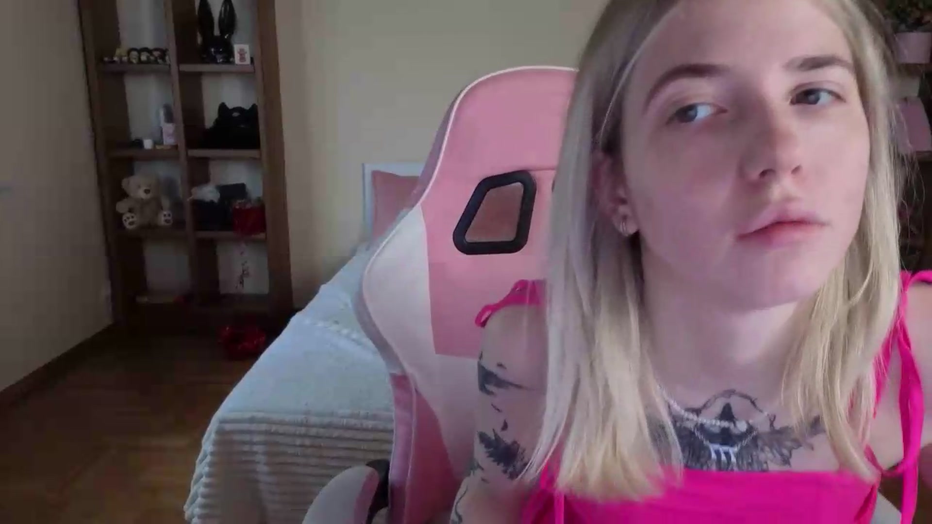 Gallery image thumbnail from Serphelia's myfreecams stream on, 08/02/2026, 09:59 image 12 of 20