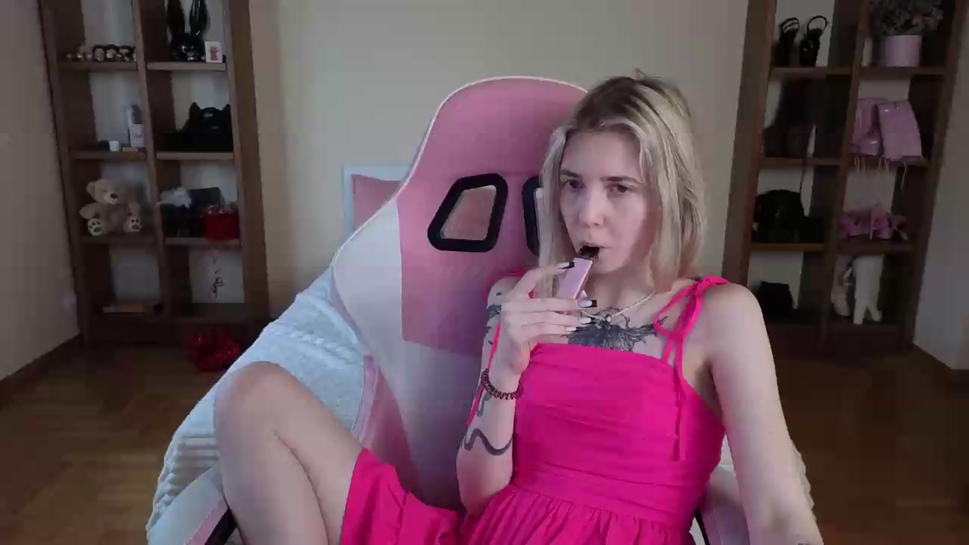 Gallery image thumbnail from Serphelia's myfreecams stream on, 08/02/2026, 10:22 image 18 of 20