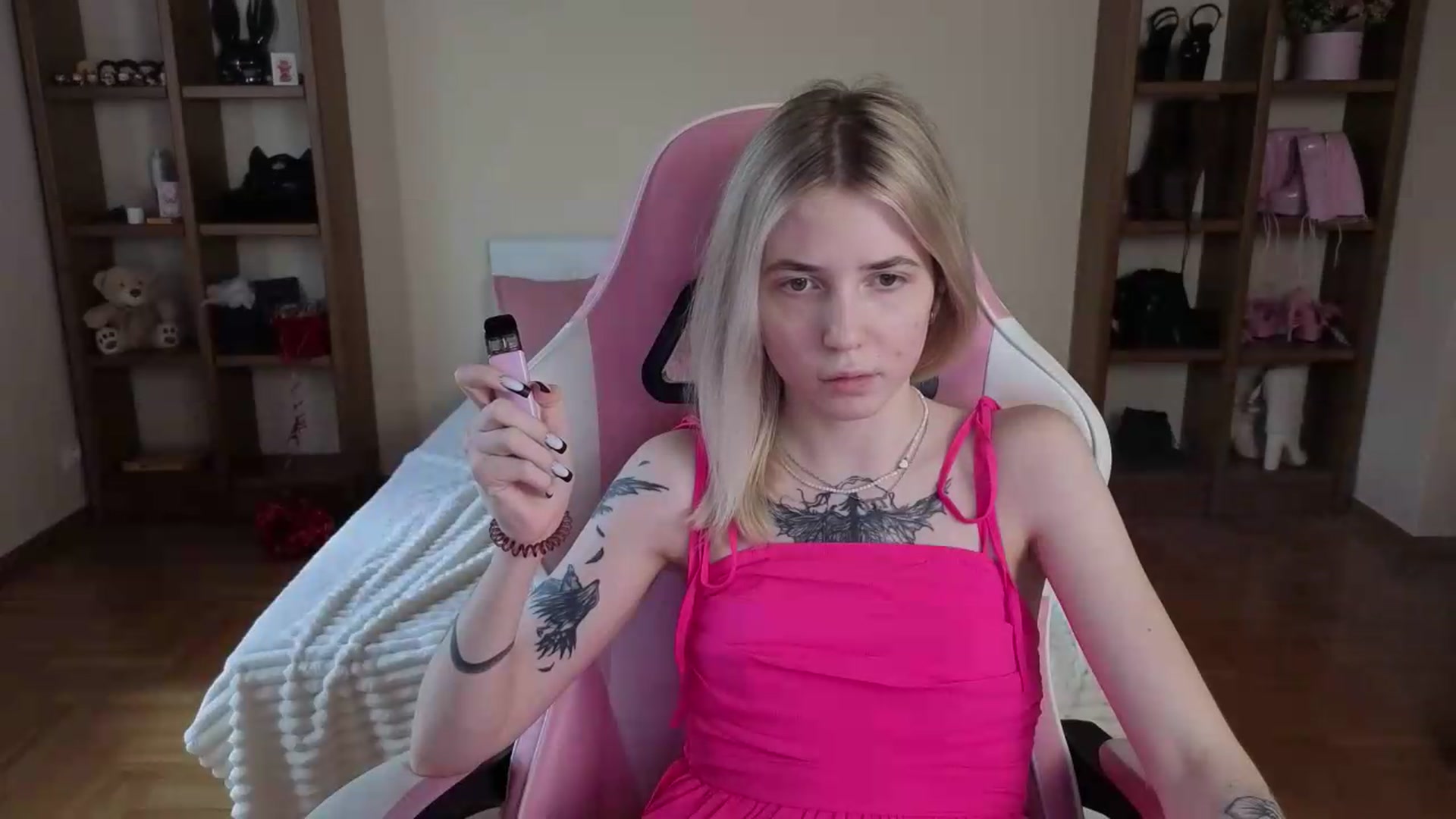Gallery image thumbnail from Serphelia's myfreecams stream on, 08/02/2026, 14:59 image 16 of 20