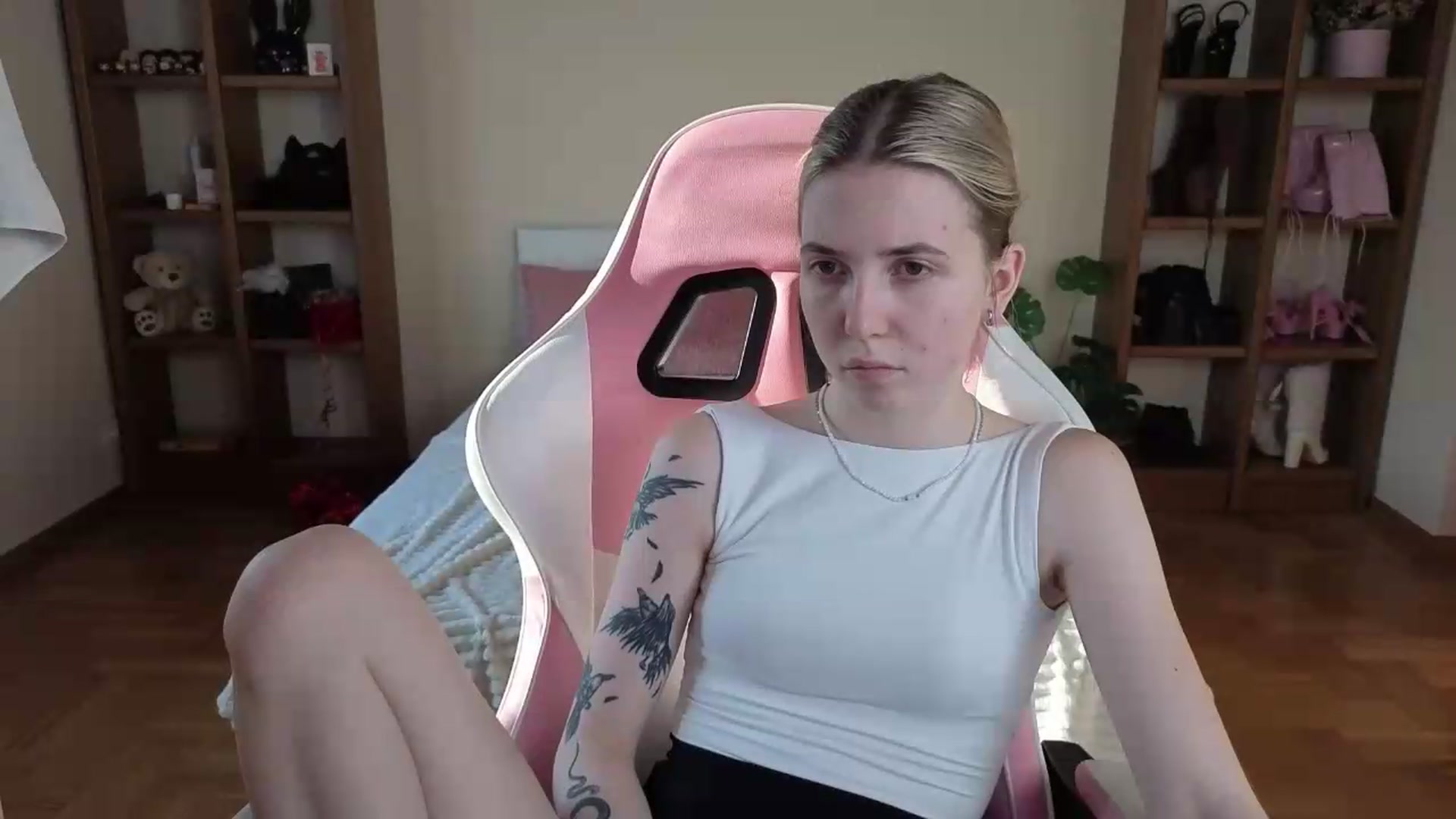 Gallery image thumbnail from Serphelia's myfreecams stream on, 08/03/2026, 17:55 image 5 of 20