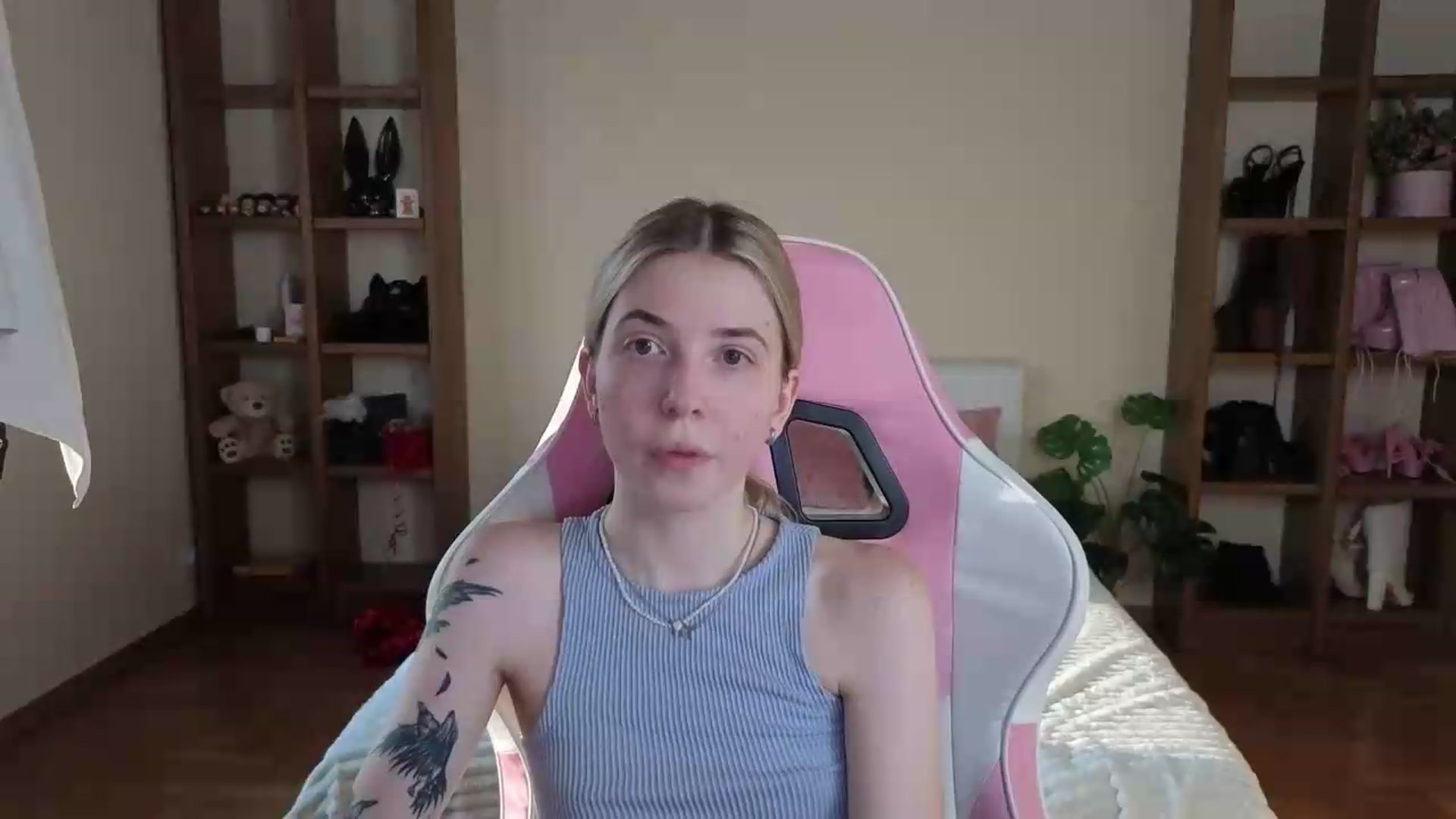 Gallery image thumbnail from Serphelia's myfreecams stream on, 08/06/2026, 16:29 image 20 of 20
