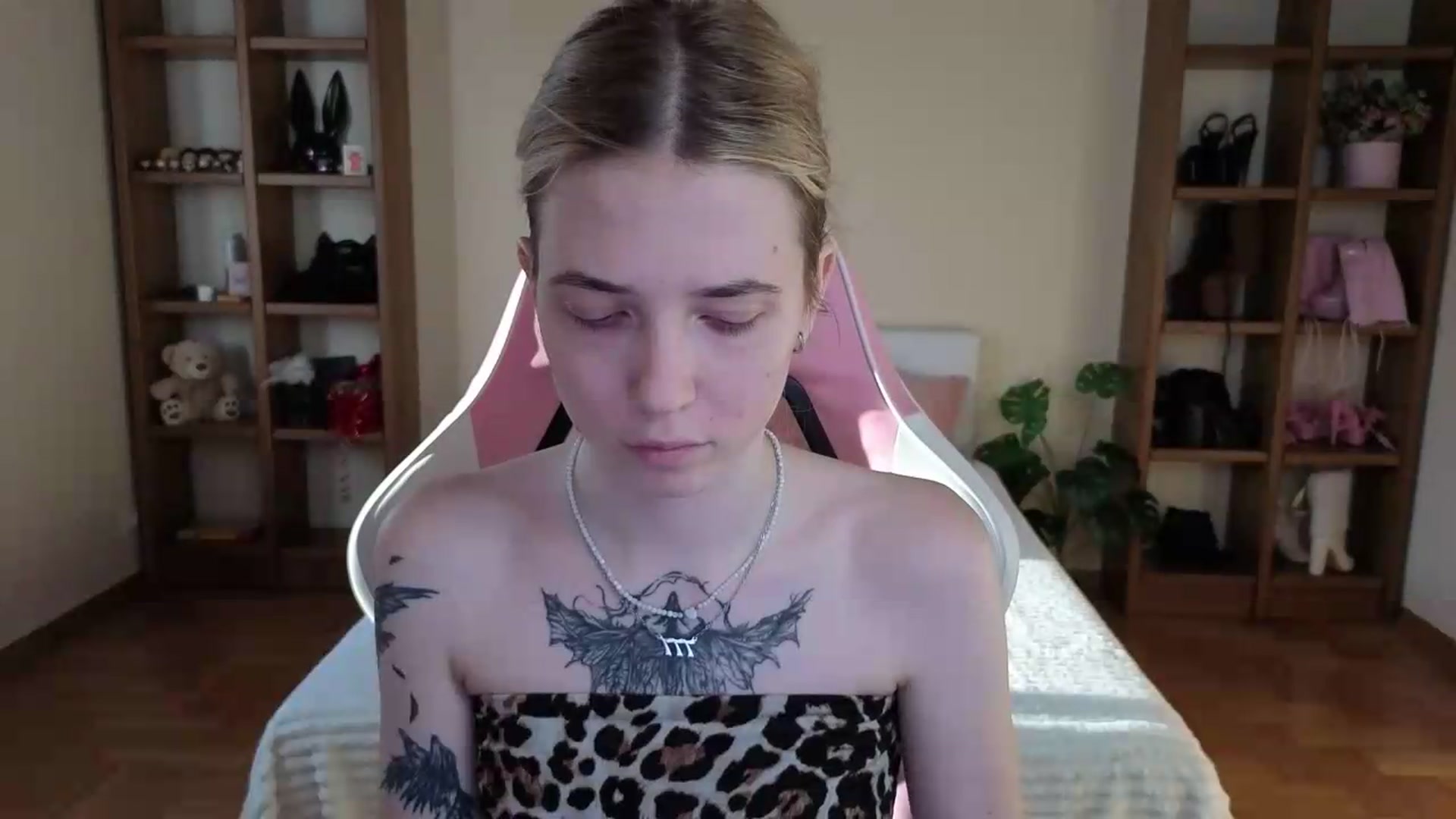 Gallery image thumbnail from Serphelia's myfreecams stream on, 08/08/2026, 17:29 image 12 of 20