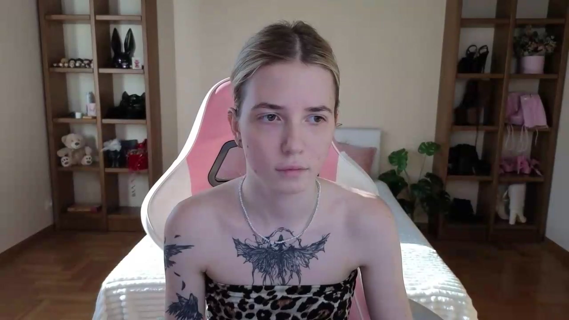 Gallery image thumbnail from Serphelia's myfreecams stream on, 08/08/2026, 17:29 image 4 of 20