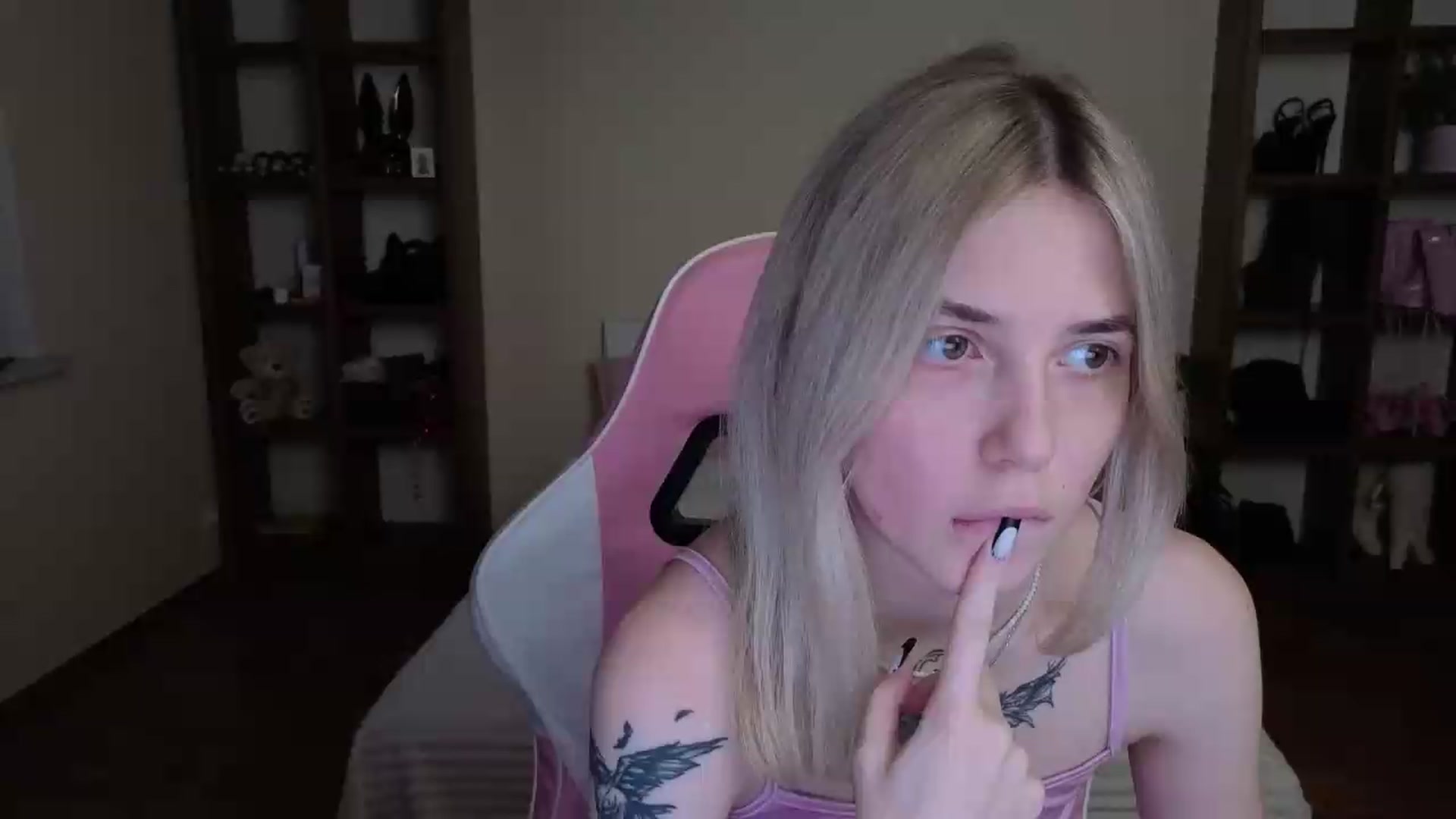 Gallery image thumbnail from Serphelia's myfreecams stream on, 08/09/2026, 19:19 image 10 of 20