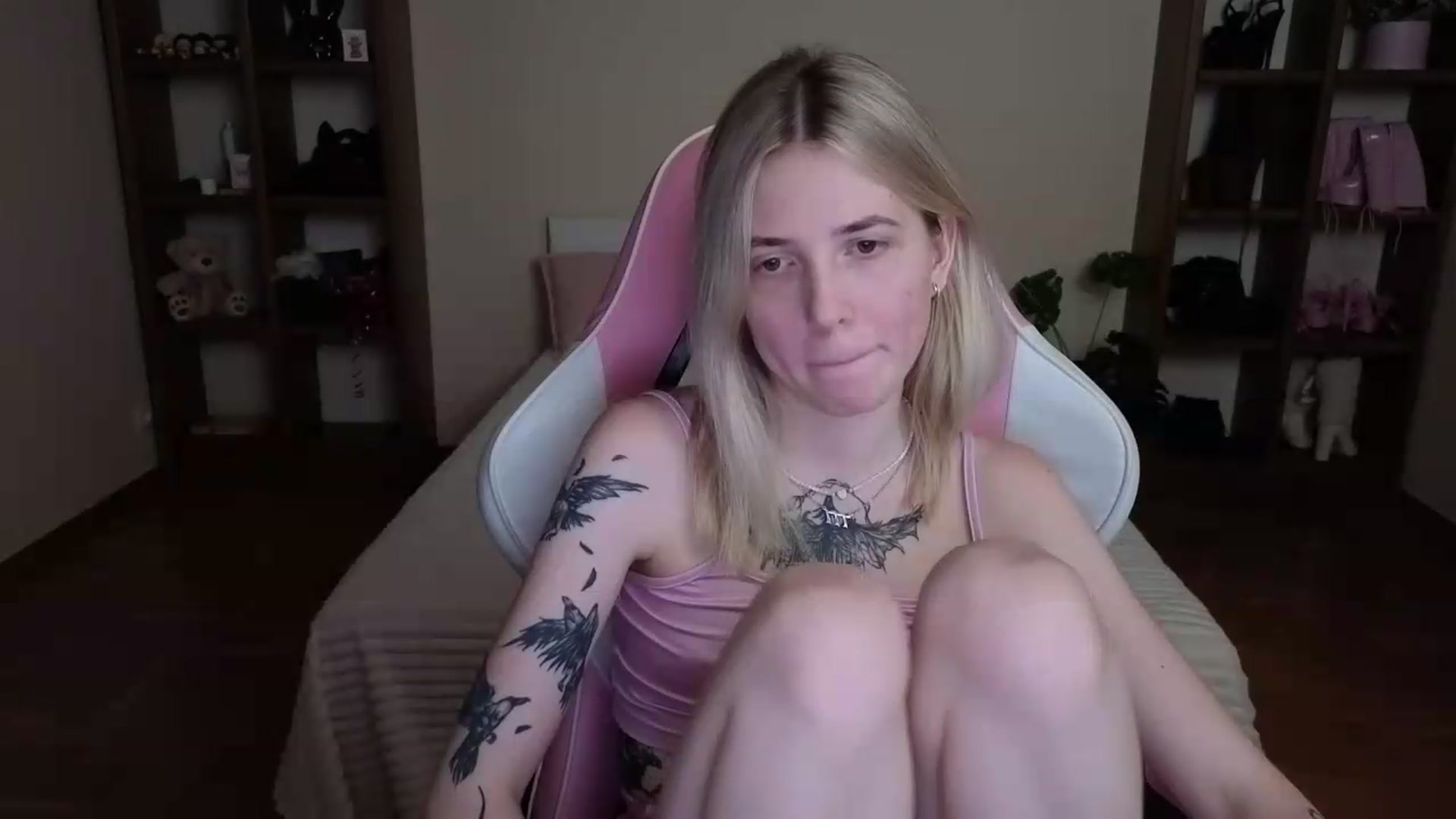 Gallery image thumbnail from Serphelia's myfreecams stream on, 08/09/2026, 19:19 image 17 of 20
