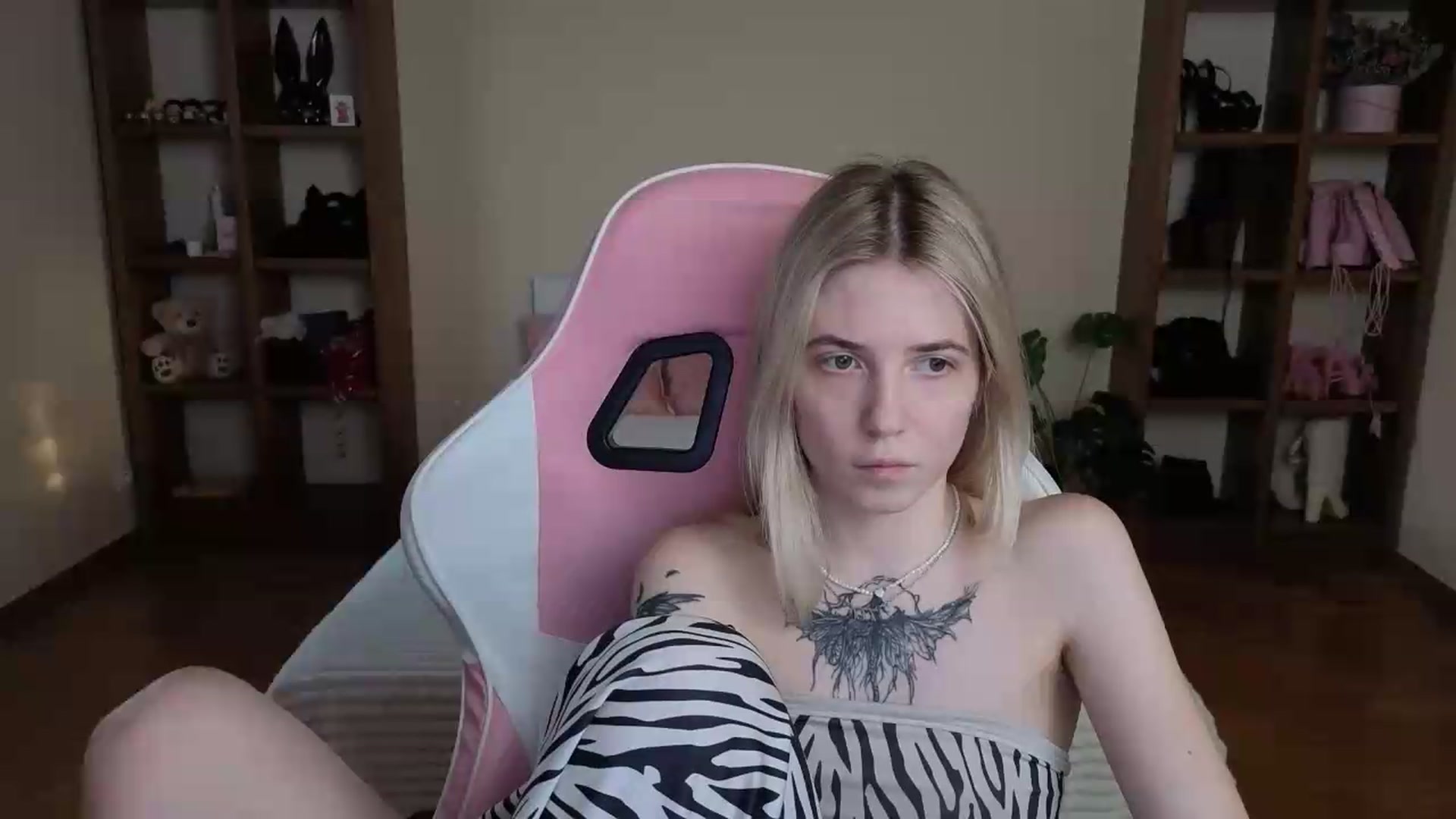 Gallery image thumbnail from Serphelia's myfreecams stream on, 08/10/2026, 19:22 image 6 of 20