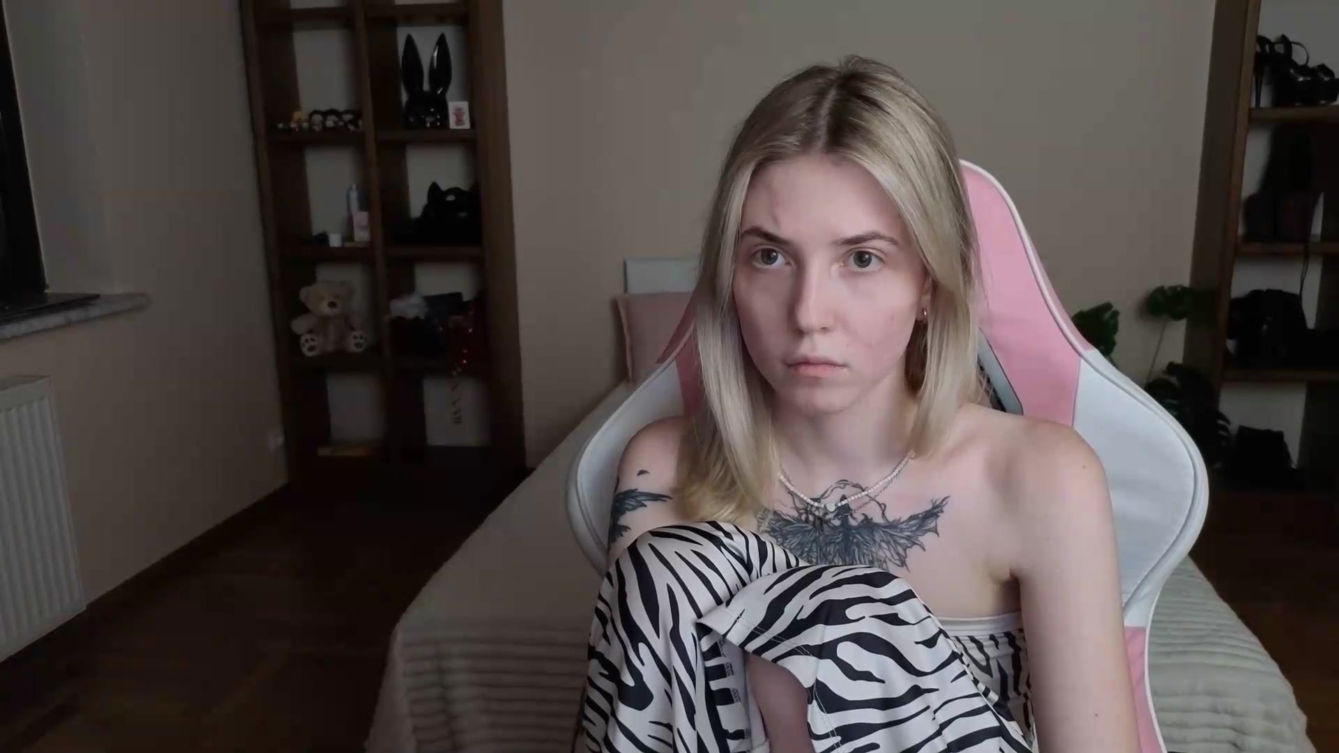 Gallery image thumbnail from Serphelia's myfreecams stream on, 08/10/2026, 19:22 image 16 of 20