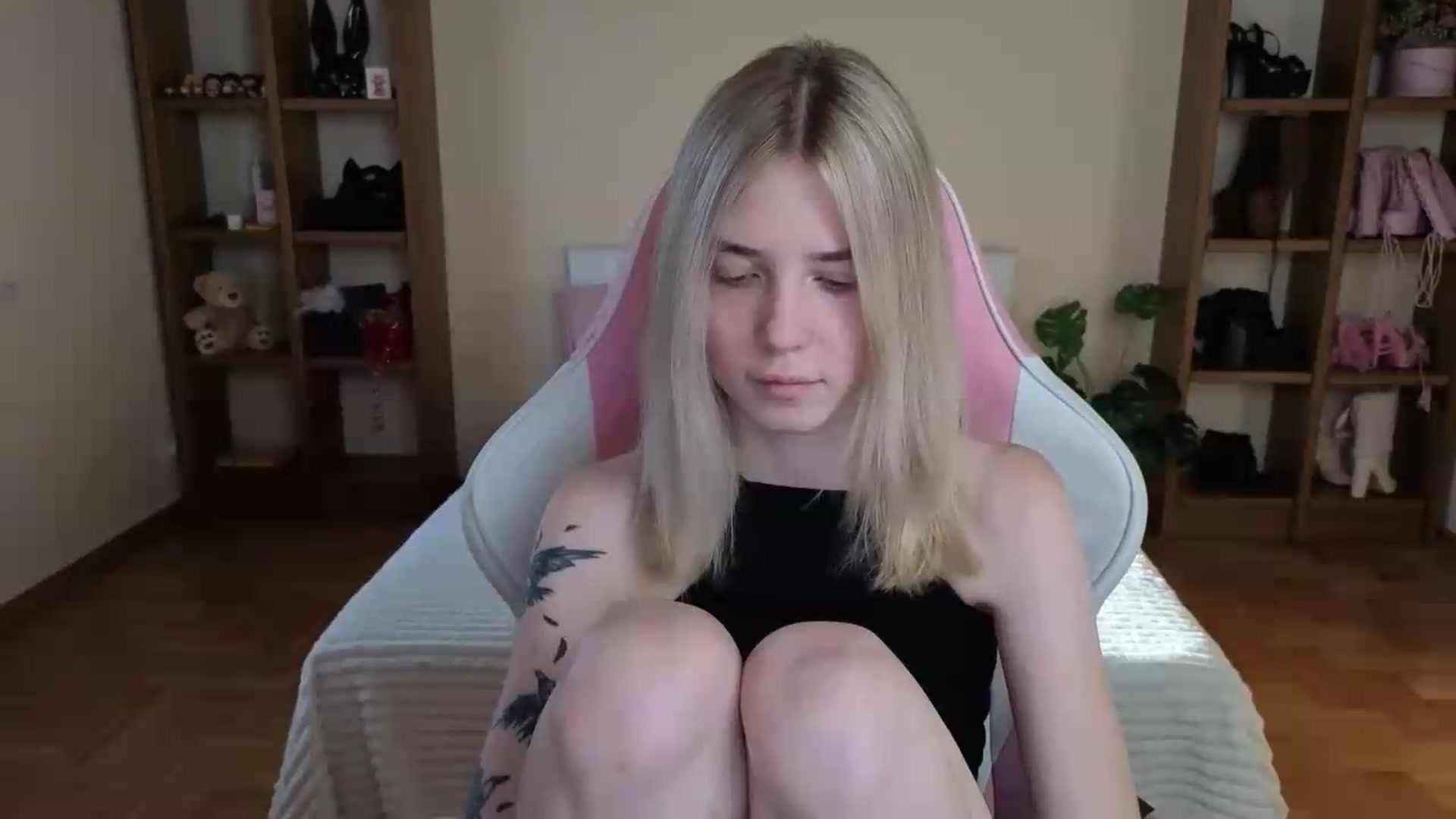 Gallery image thumbnail from Serphelia's myfreecams stream on, 08/11/2026, 17:25 image 5 of 20
