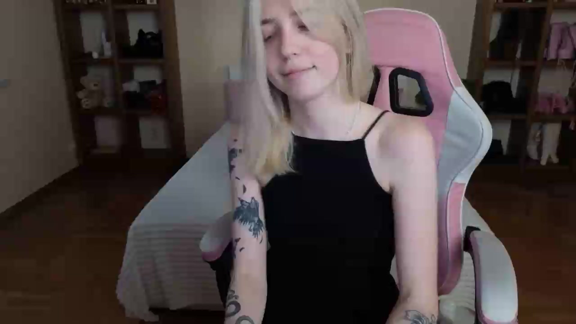 Gallery image thumbnail from Serphelia's myfreecams stream on, 08/11/2026, 17:25 image 20 of 20