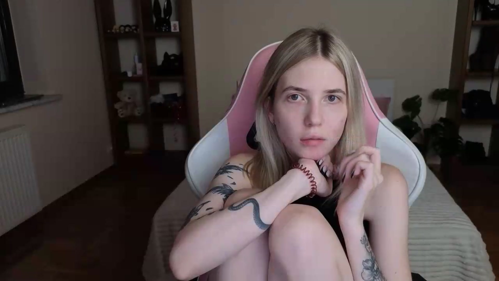 Gallery image thumbnail from Serphelia's myfreecams stream on, 08/11/2026, 19:43 image 8 of 20