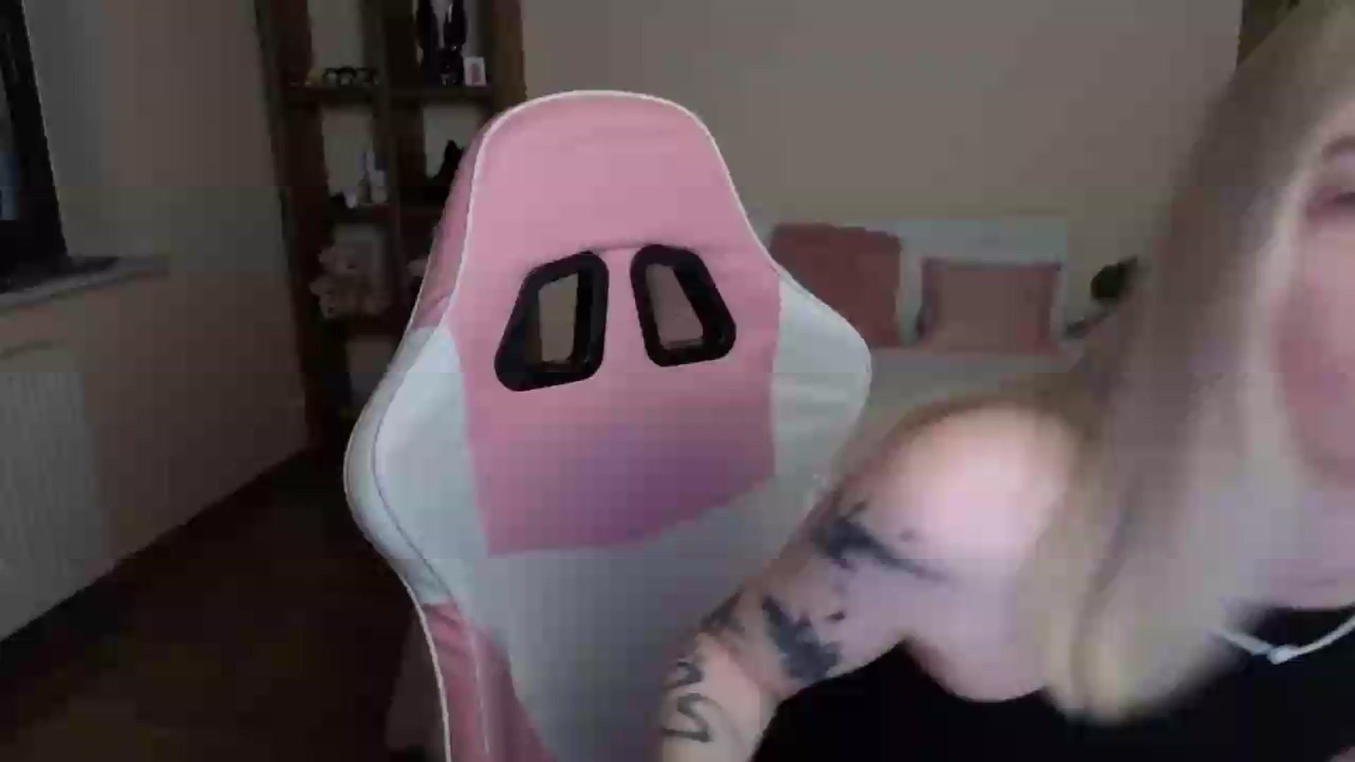 Gallery image thumbnail from Serphelia's myfreecams stream on, 08/11/2026, 19:43 image 1 of 20
