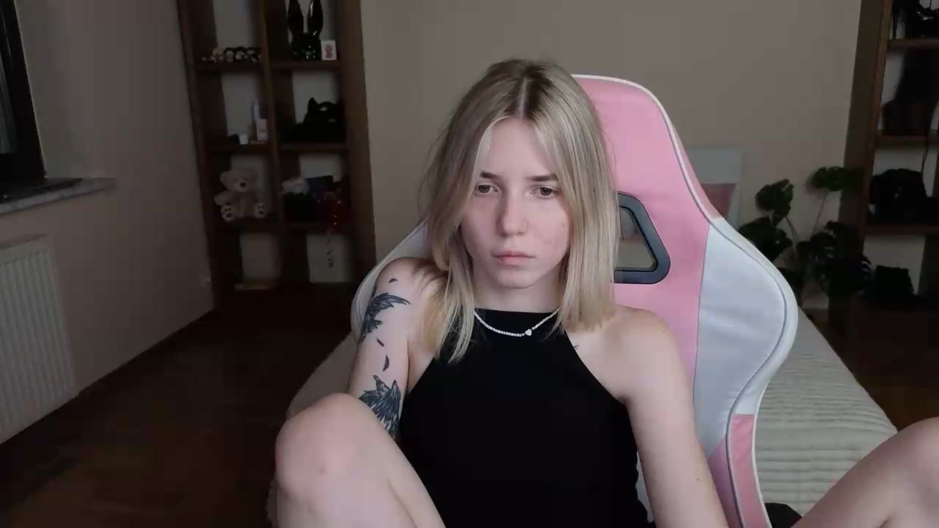 Gallery image thumbnail from Serphelia's myfreecams stream on, 08/11/2026, 19:43 image 18 of 20