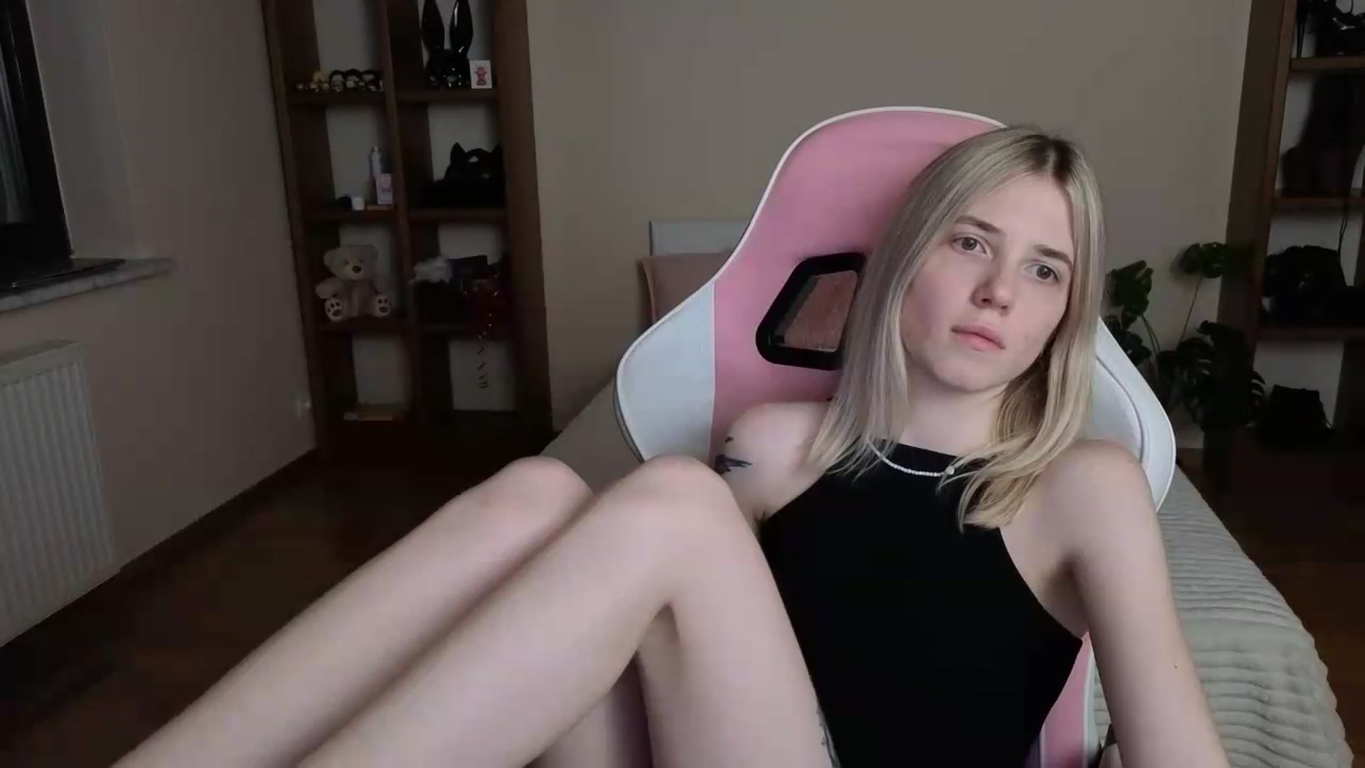 Gallery image thumbnail from Serphelia's myfreecams stream on, 08/11/2026, 19:43 image 13 of 20