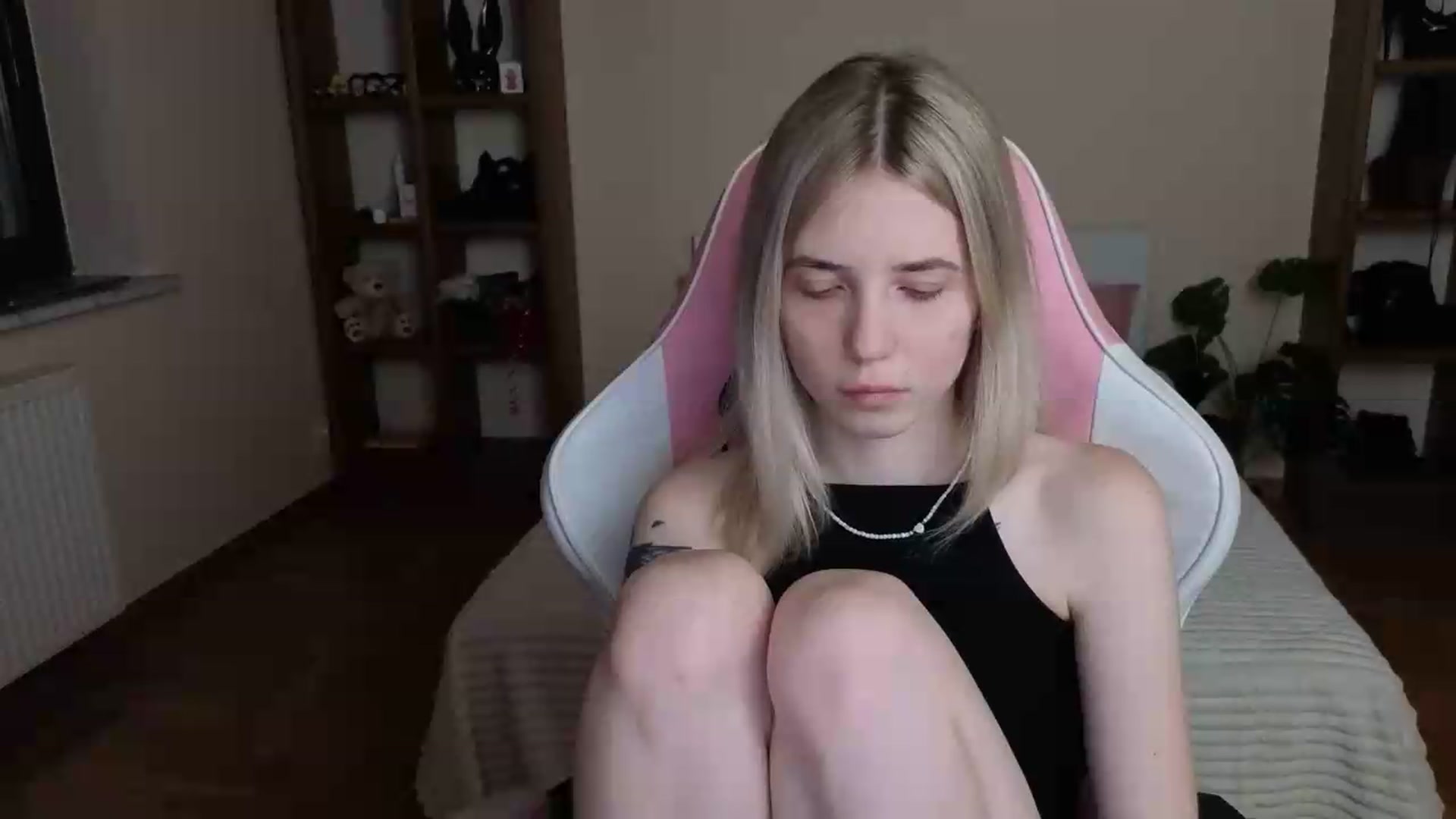 Gallery image thumbnail from Serphelia's myfreecams stream on, 08/11/2026, 19:43 image 7 of 20