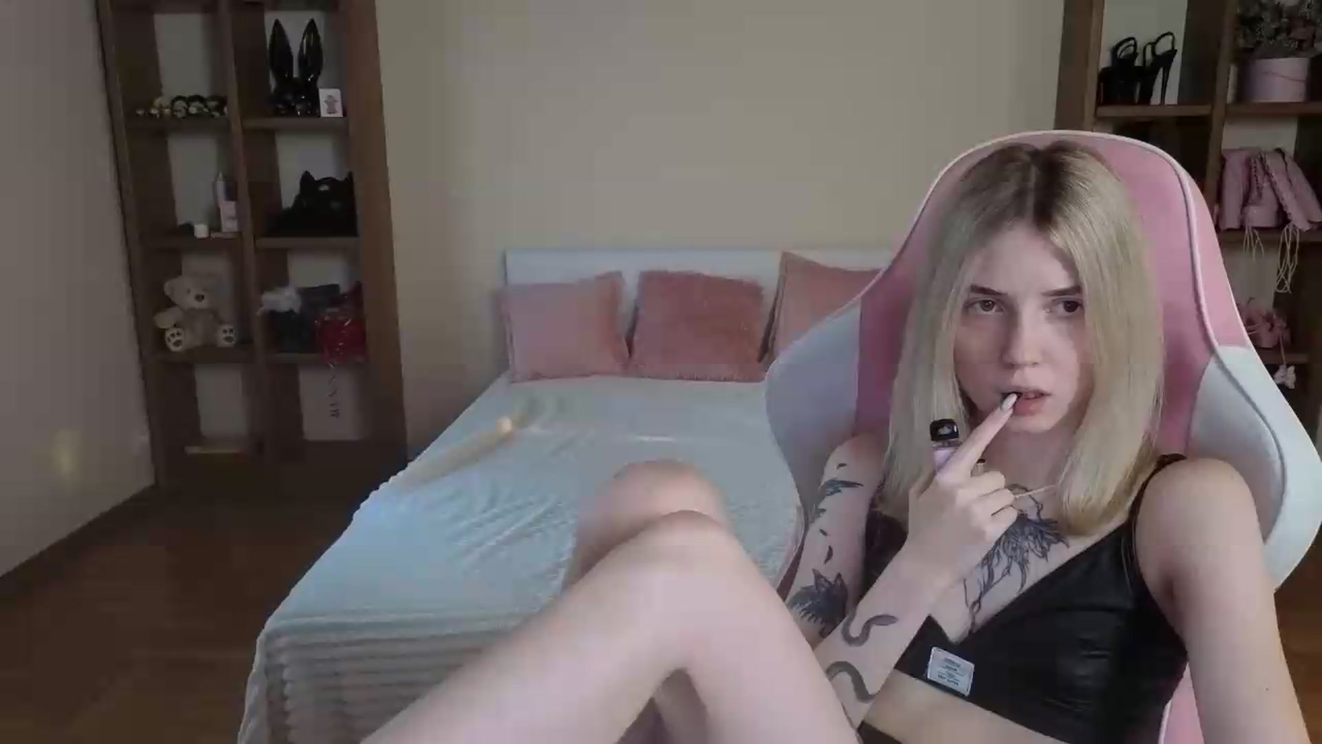 Gallery image thumbnail from Serphelia's myfreecams stream on, 08/18/2026, 16:44 image 10 of 20
