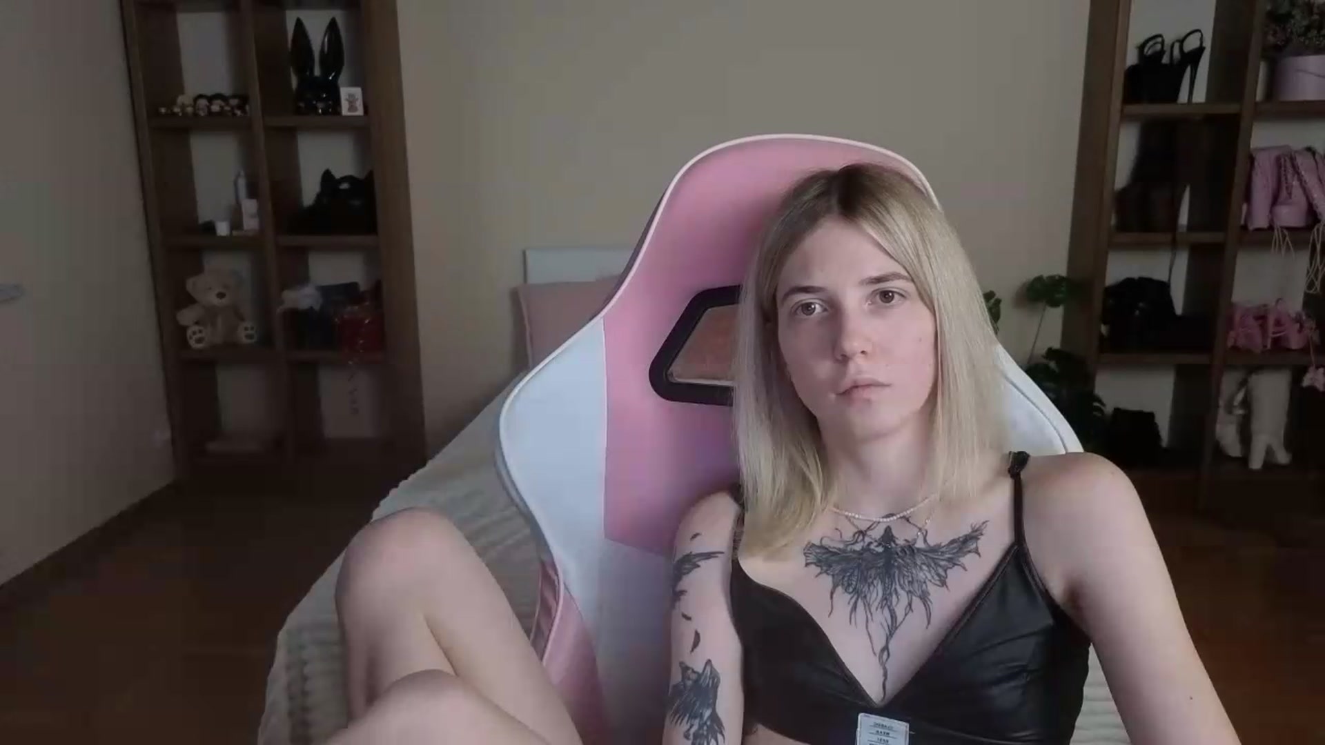 Gallery image thumbnail from Serphelia's myfreecams stream on, 08/18/2026, 17:26 image 10 of 20