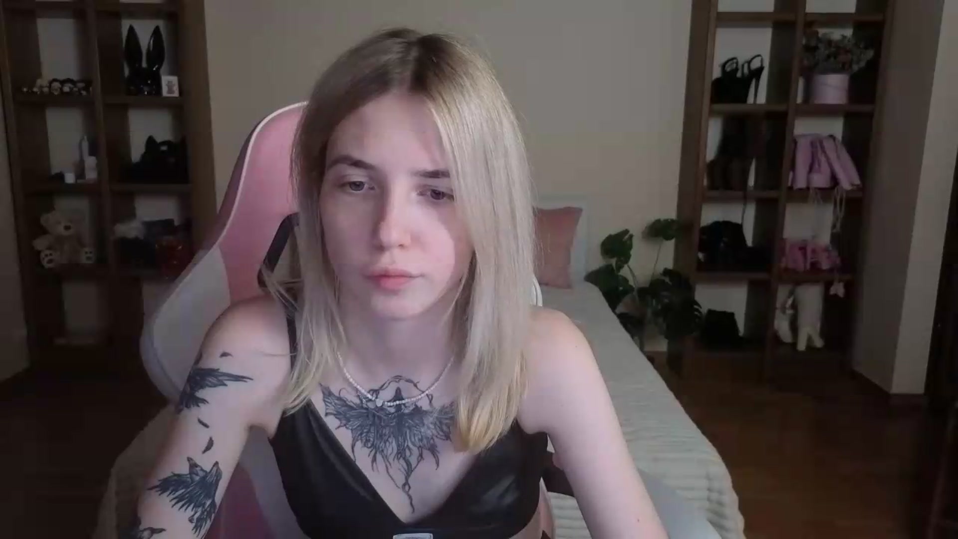 Gallery image thumbnail from Serphelia's myfreecams stream on, 08/18/2026, 23:35 image 20 of 20