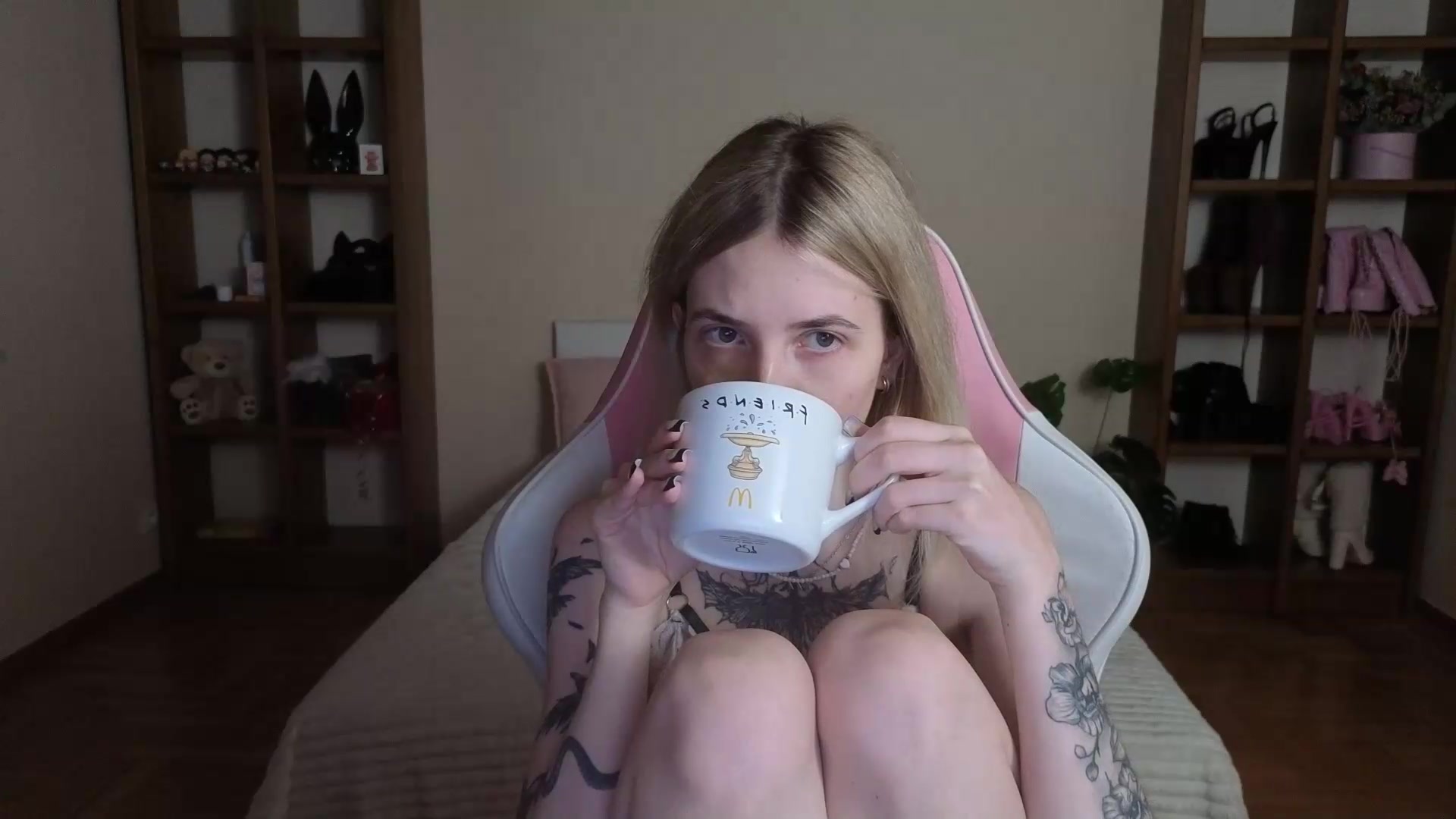 Gallery image thumbnail from Serphelia's myfreecams stream on, 08/20/2026, 17:37 image 17 of 20