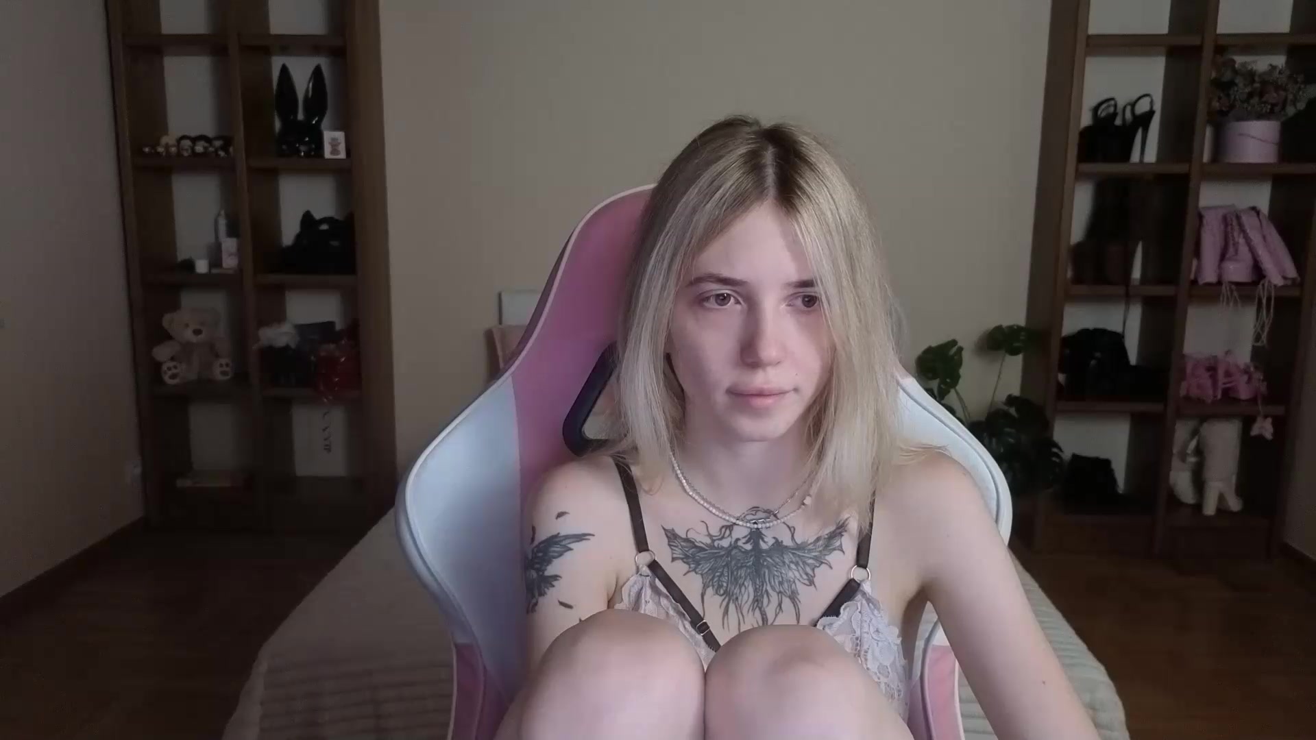 Gallery image thumbnail from Serphelia's myfreecams stream on, 08/20/2026, 17:37 image 12 of 20