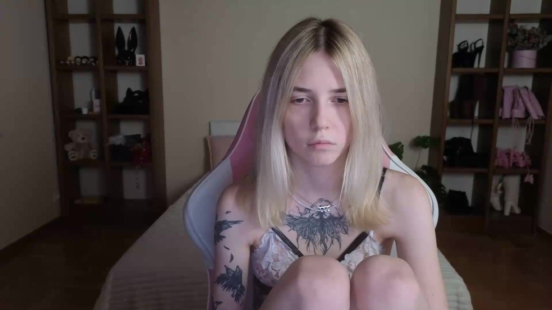 Gallery image thumbnail from Serphelia's myfreecams stream on, 08/20/2026, 17:37 image 15 of 20
