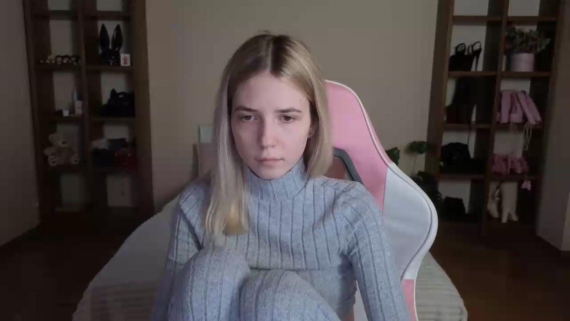 Gallery image thumbnail from Serphelia's myfreecams stream on, 08/22/2026, 17:36 image 14 of 20
