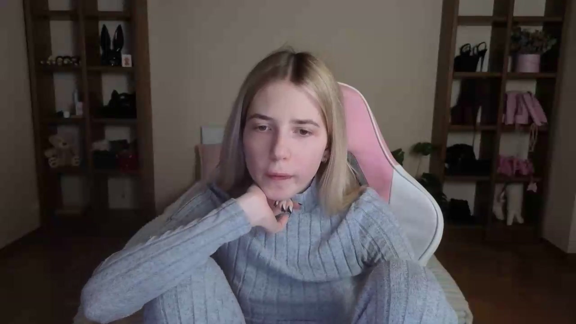 Gallery image thumbnail from Serphelia's myfreecams stream on, 08/22/2026, 17:36 image 19 of 20