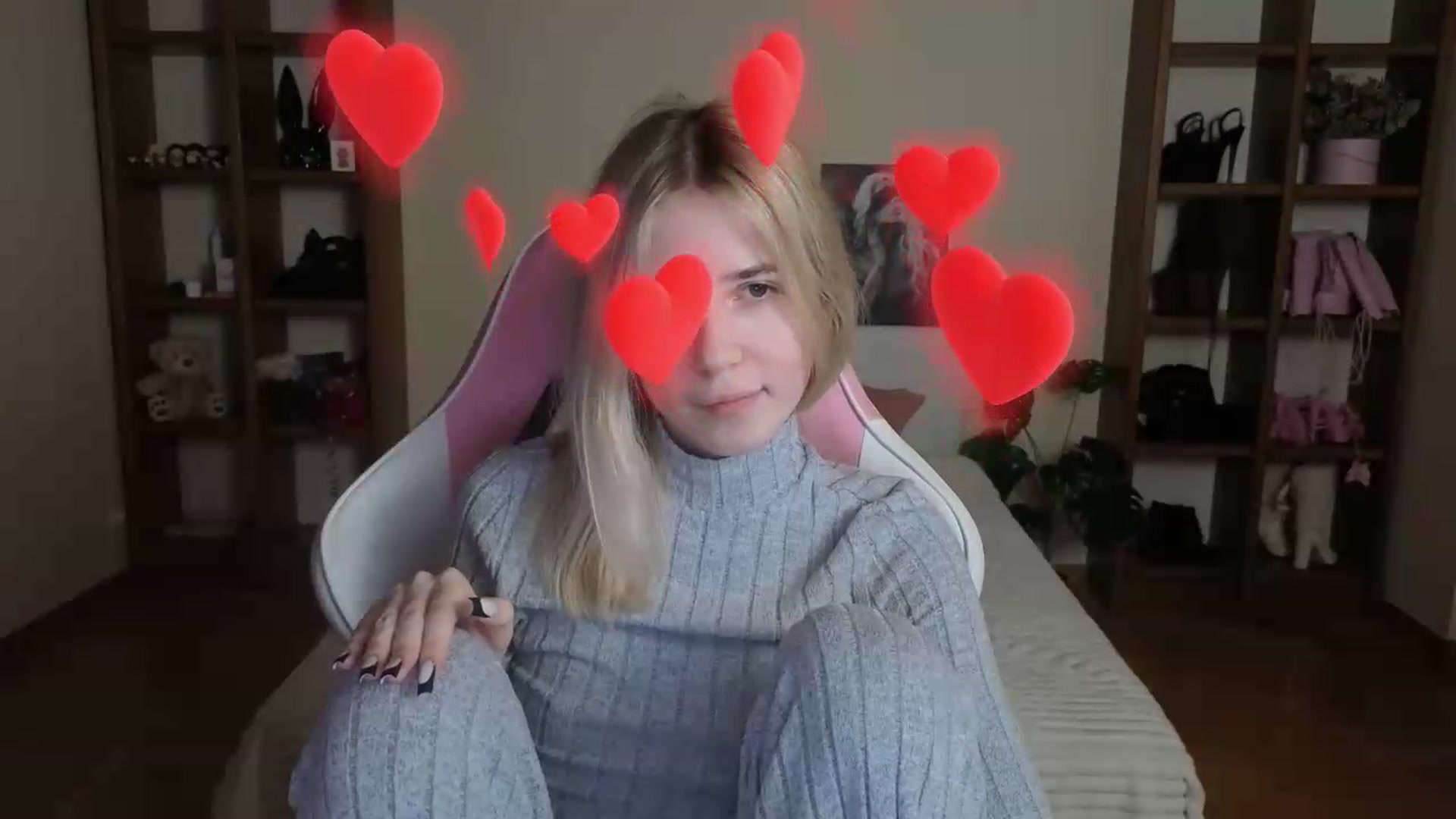 Gallery image thumbnail from Serphelia's myfreecams stream on, 08/22/2026, 19:28 image 4 of 20
