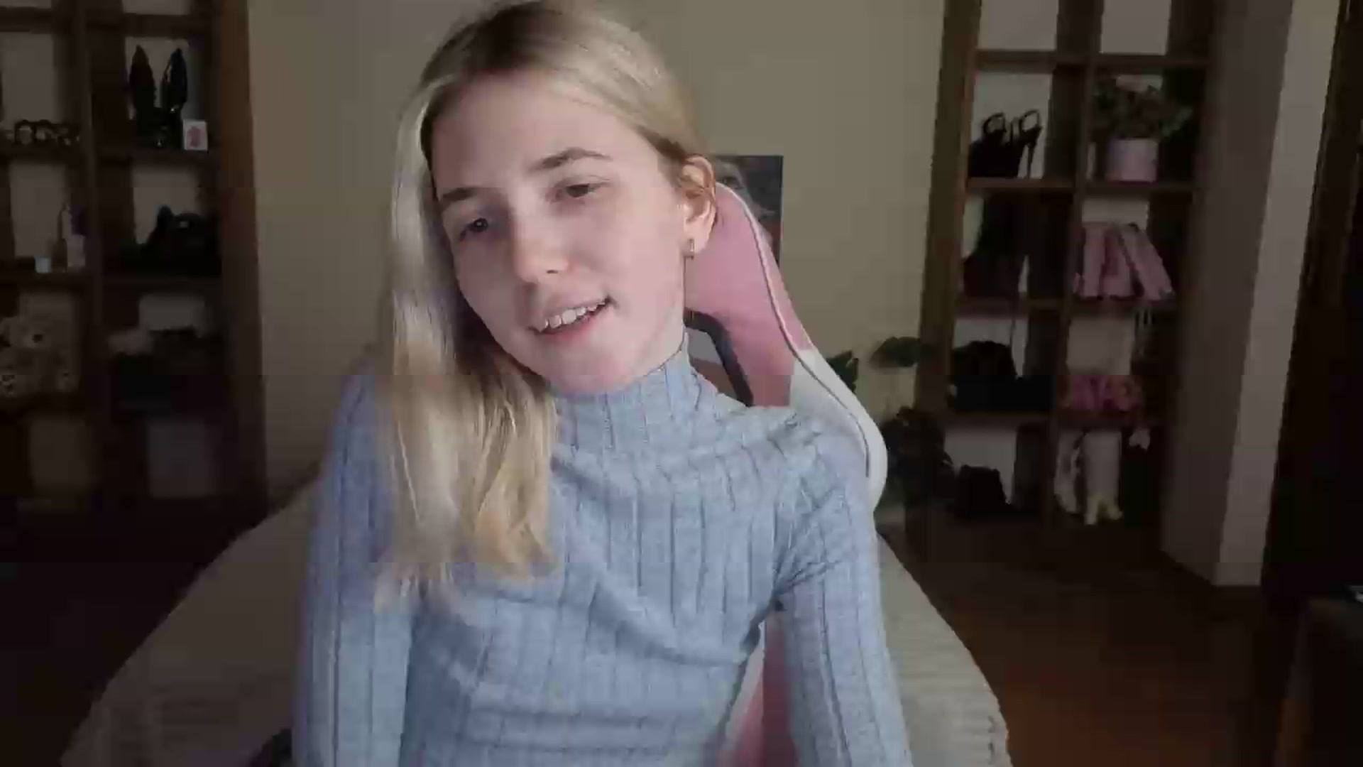 Gallery image thumbnail from Serphelia's myfreecams stream on, 08/22/2026, 19:28 image 5 of 20
