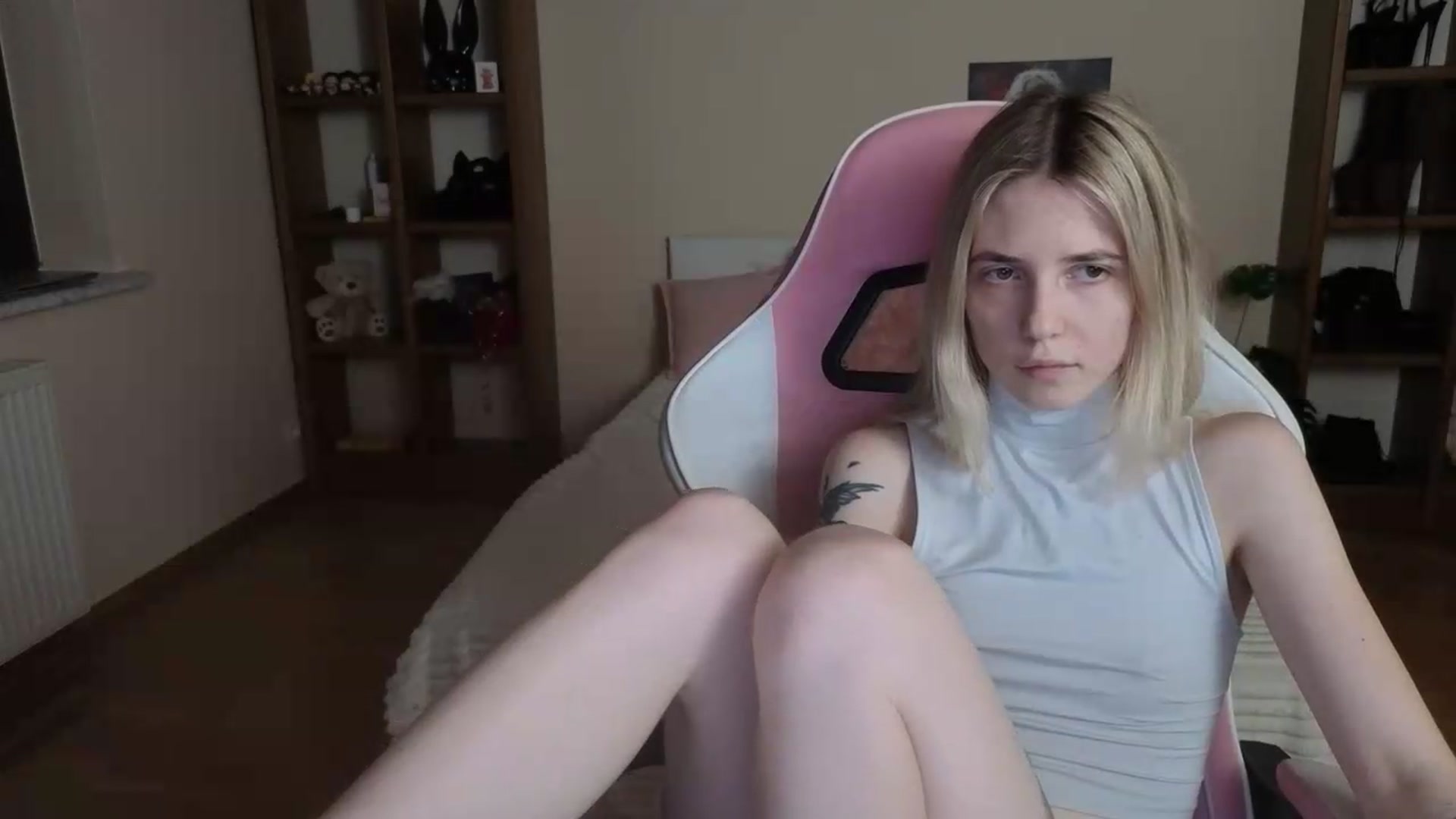 Gallery image thumbnail from Serphelia's myfreecams stream on, 08/22/2026, 19:51 image 7 of 20