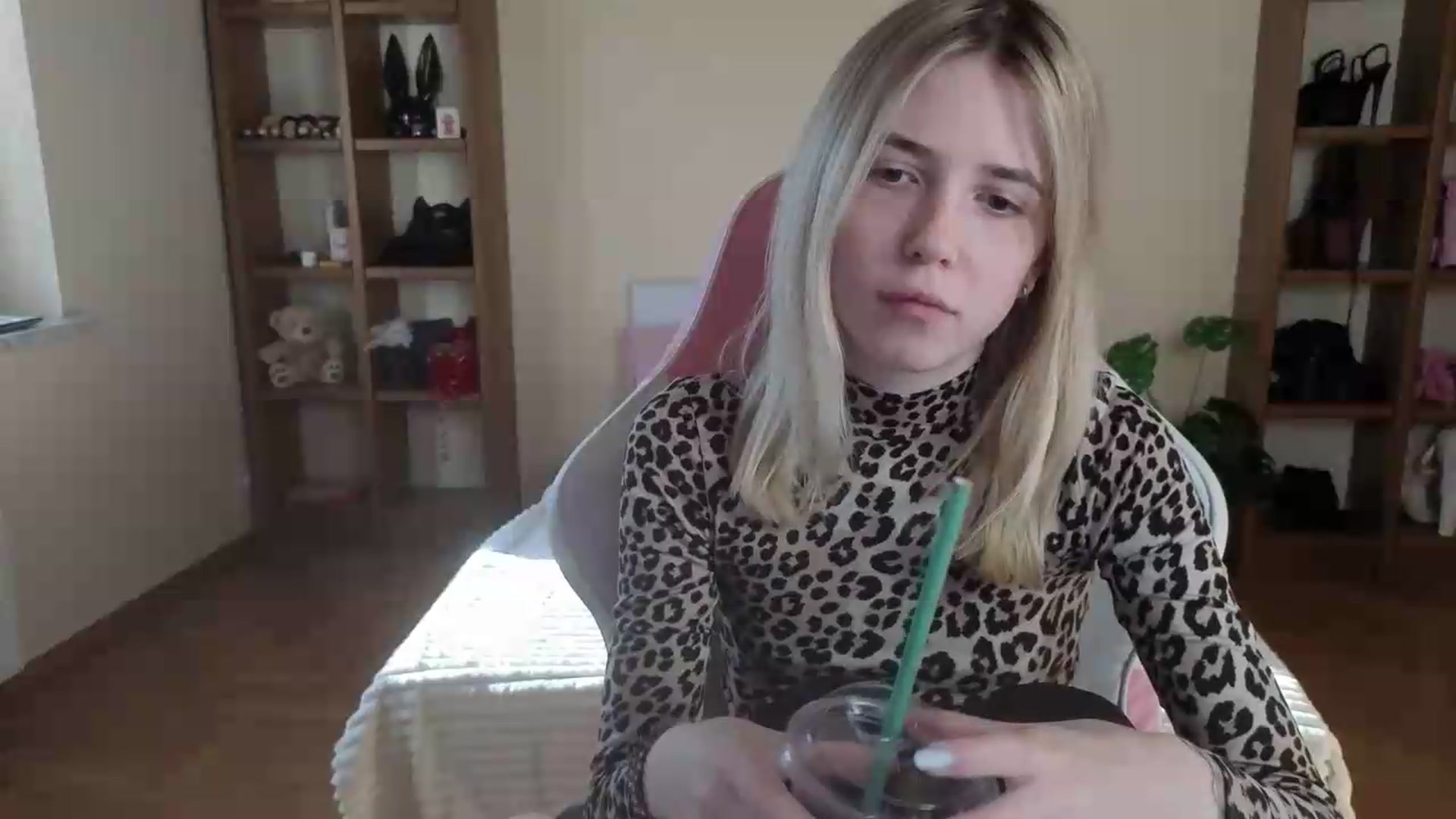 Gallery image thumbnail from Serphelia's myfreecams stream on, 08/23/2026, 15:50 image 14 of 20