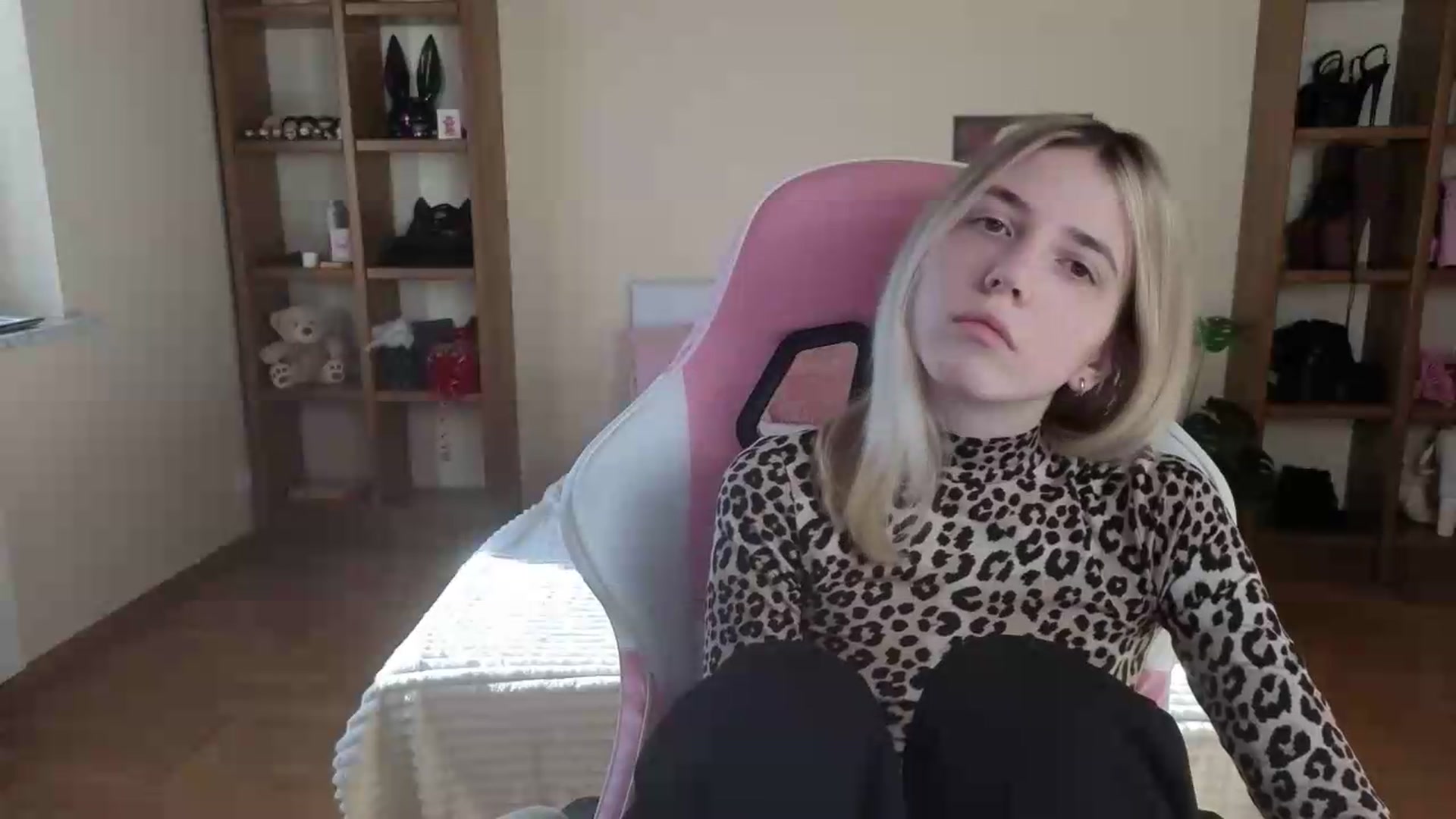 Gallery image thumbnail from Serphelia's myfreecams stream on, 08/23/2026, 15:50 image 12 of 20