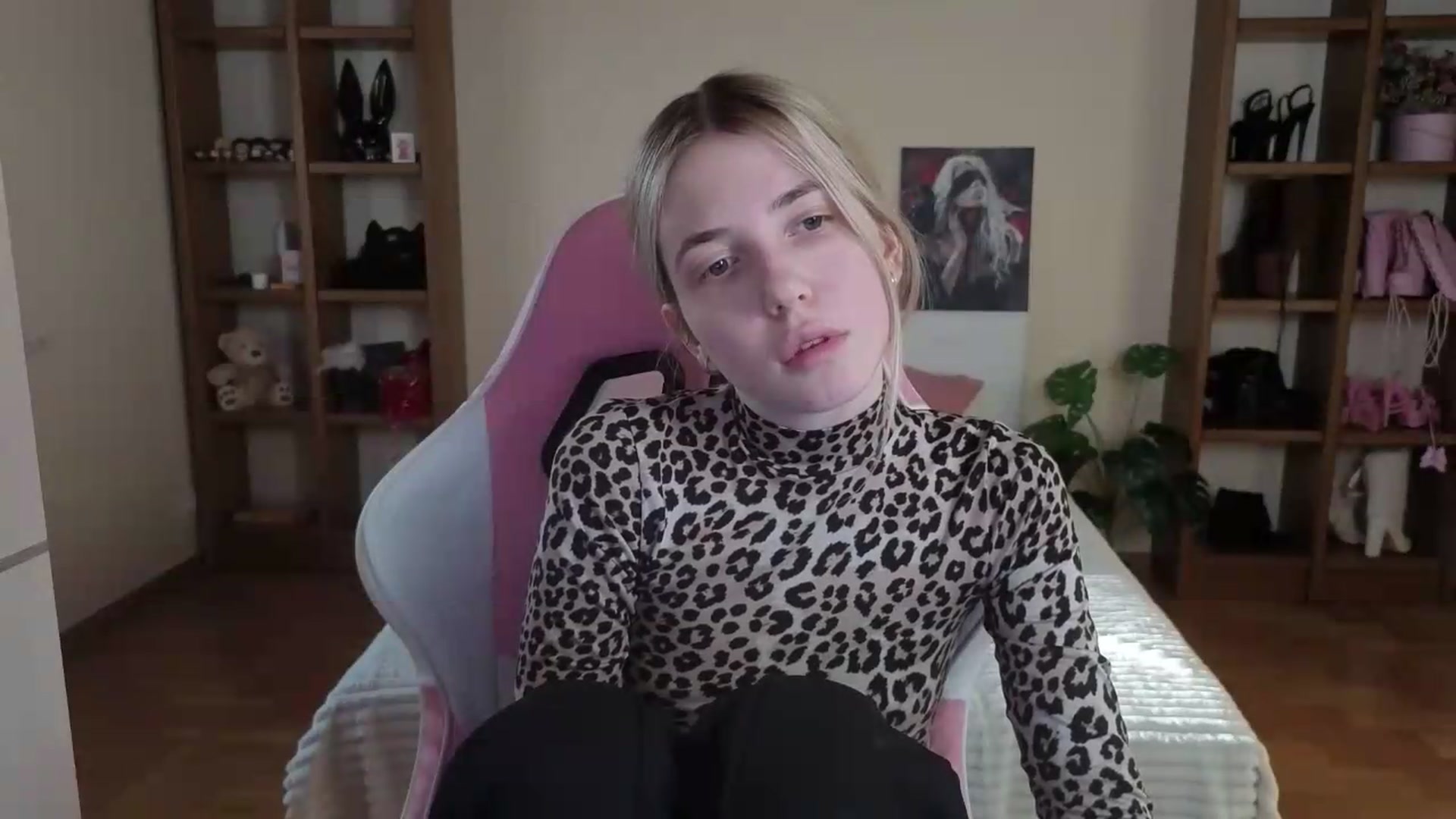 Gallery image thumbnail from Serphelia's myfreecams stream on, 08/23/2026, 16:31 image 19 of 20