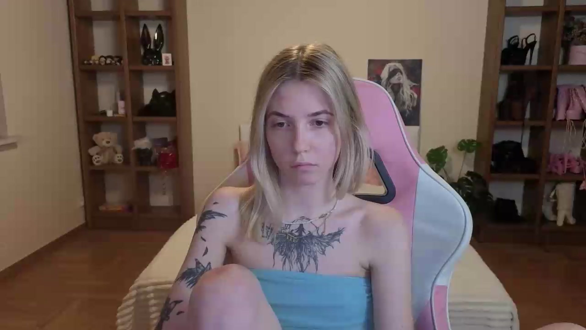 Gallery image thumbnail from Serphelia's myfreecams stream on, 08/23/2026, 19:23 image 14 of 20