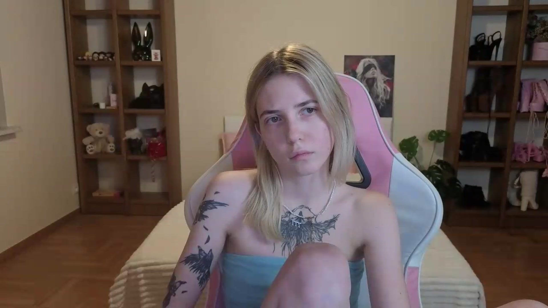 Gallery image thumbnail from Serphelia's myfreecams stream on, 08/23/2026, 19:23 image 19 of 20