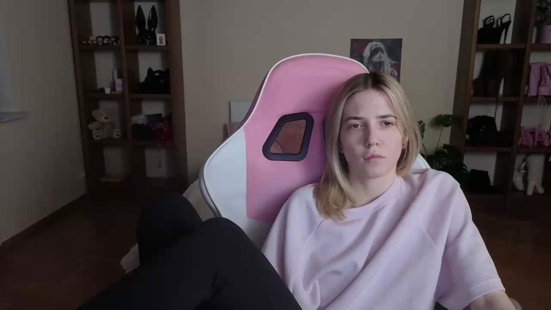 Gallery image thumbnail from Serphelia's myfreecams stream on, 08/27/2026, 17:33 image 12 of 20